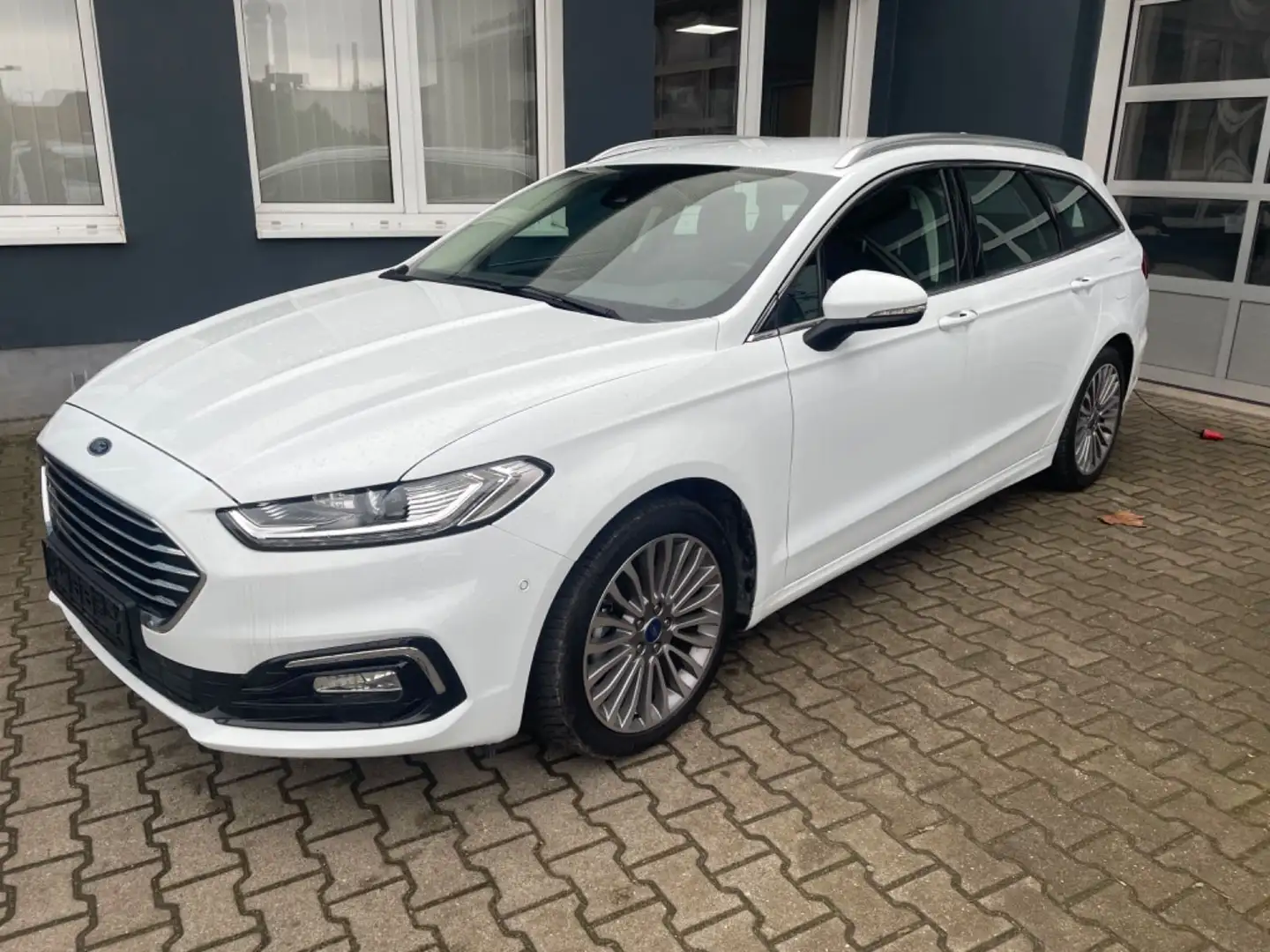 Ford Mondeo Kombi MHEV188 Sony/LED/WiPa/AHK/LMF Weiß - 1
