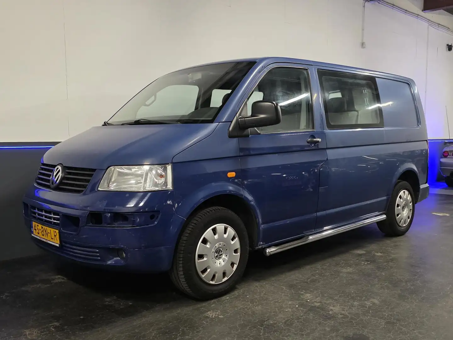 Volkswagen T5 Transporter 2.5 TDI 300 MHD | Airco | Trekhaak - 2