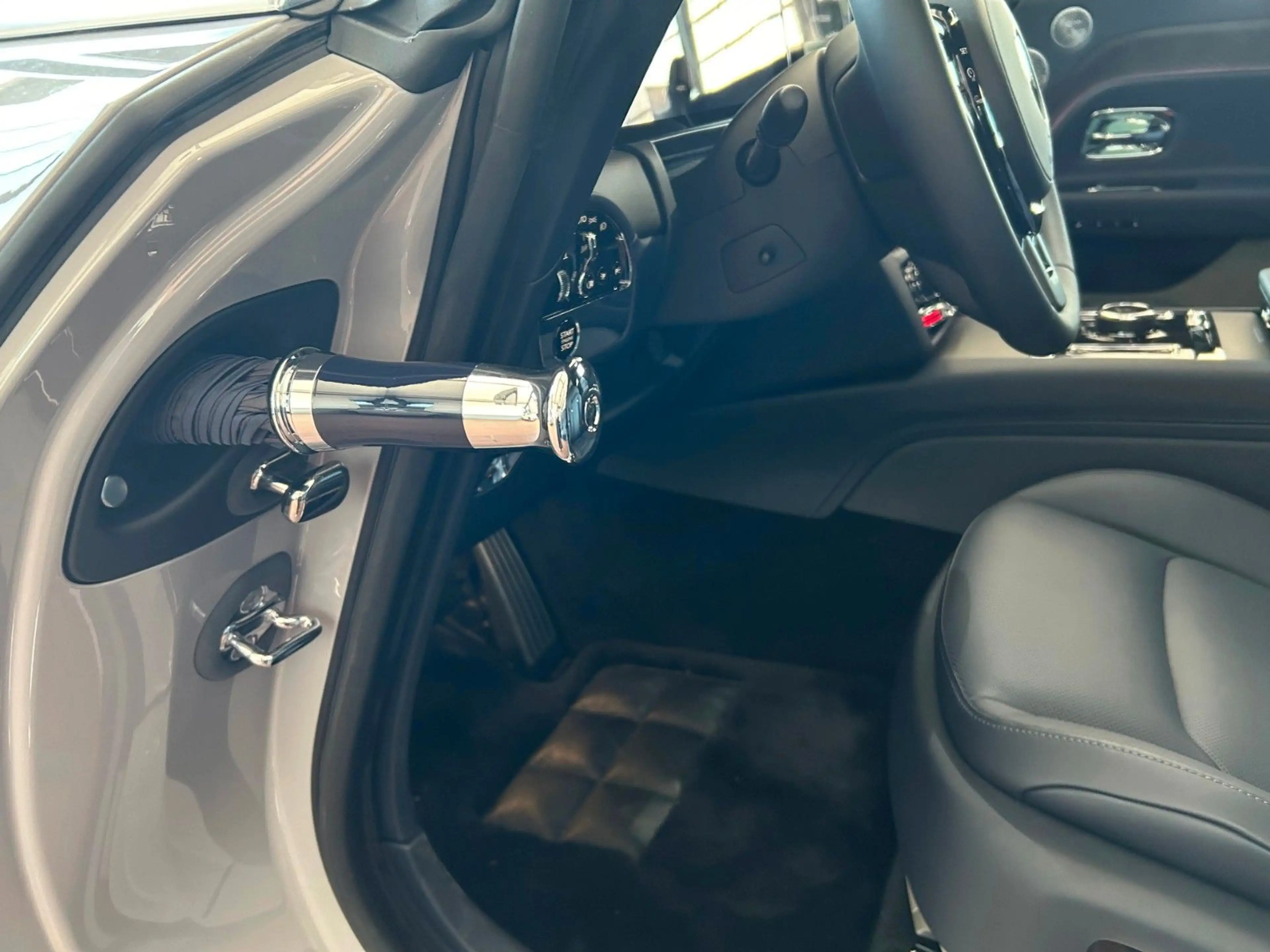 Rolls-Royce Spectre *PROVENANCE* — photo 12