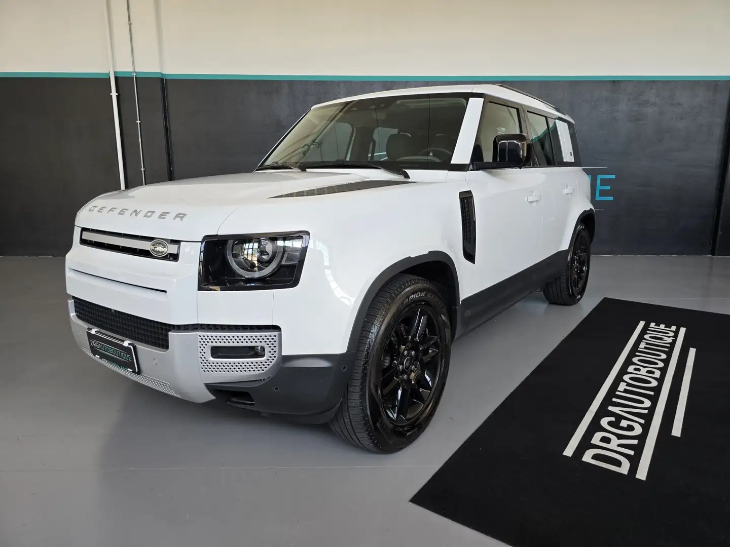 Land Rover Defender 110 3.0D I6 200 CV AWD Auto SE Bianco - 1