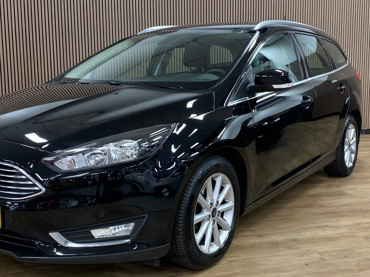 Ford Focus Wagon 1.5 Titanium|Navigatie|Climate Control| Noir - 2