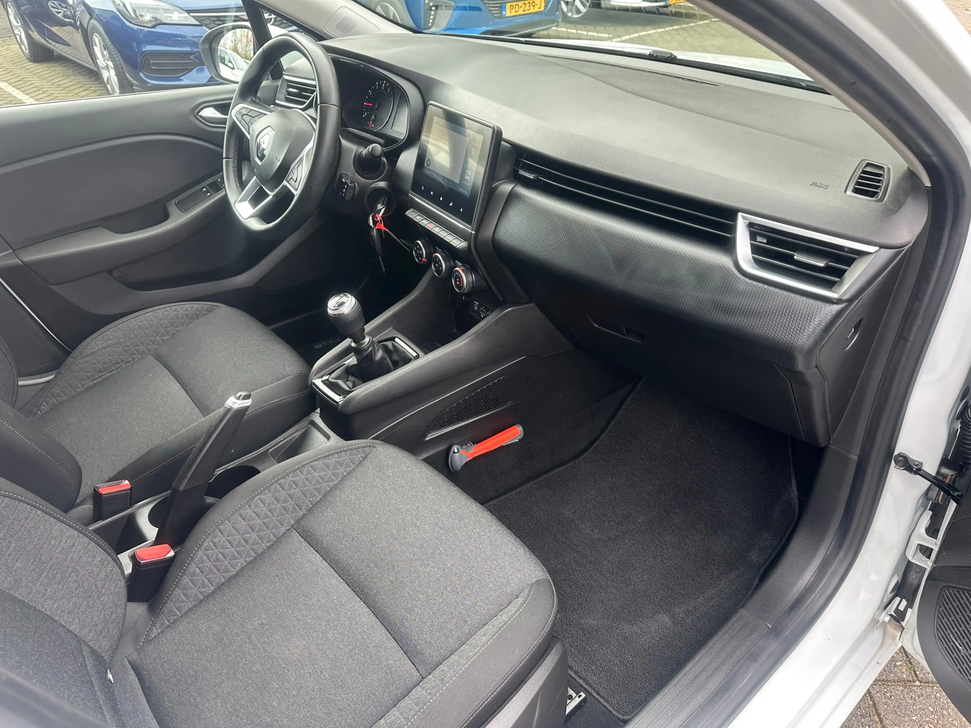 Renault Clio 1.0 TCe Zen , navigatie — photo 12