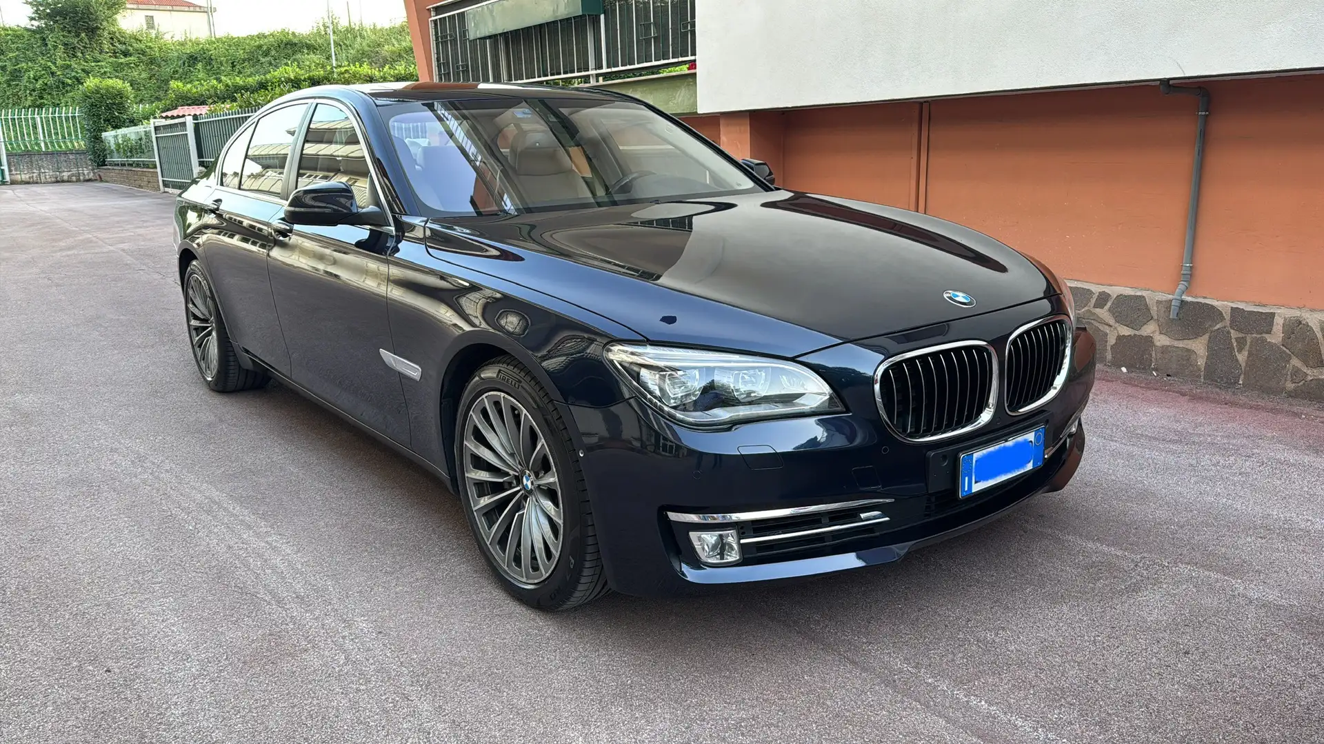 BMW 750 750d xdrive Eccelsa auto Blu/Azzurro - 1