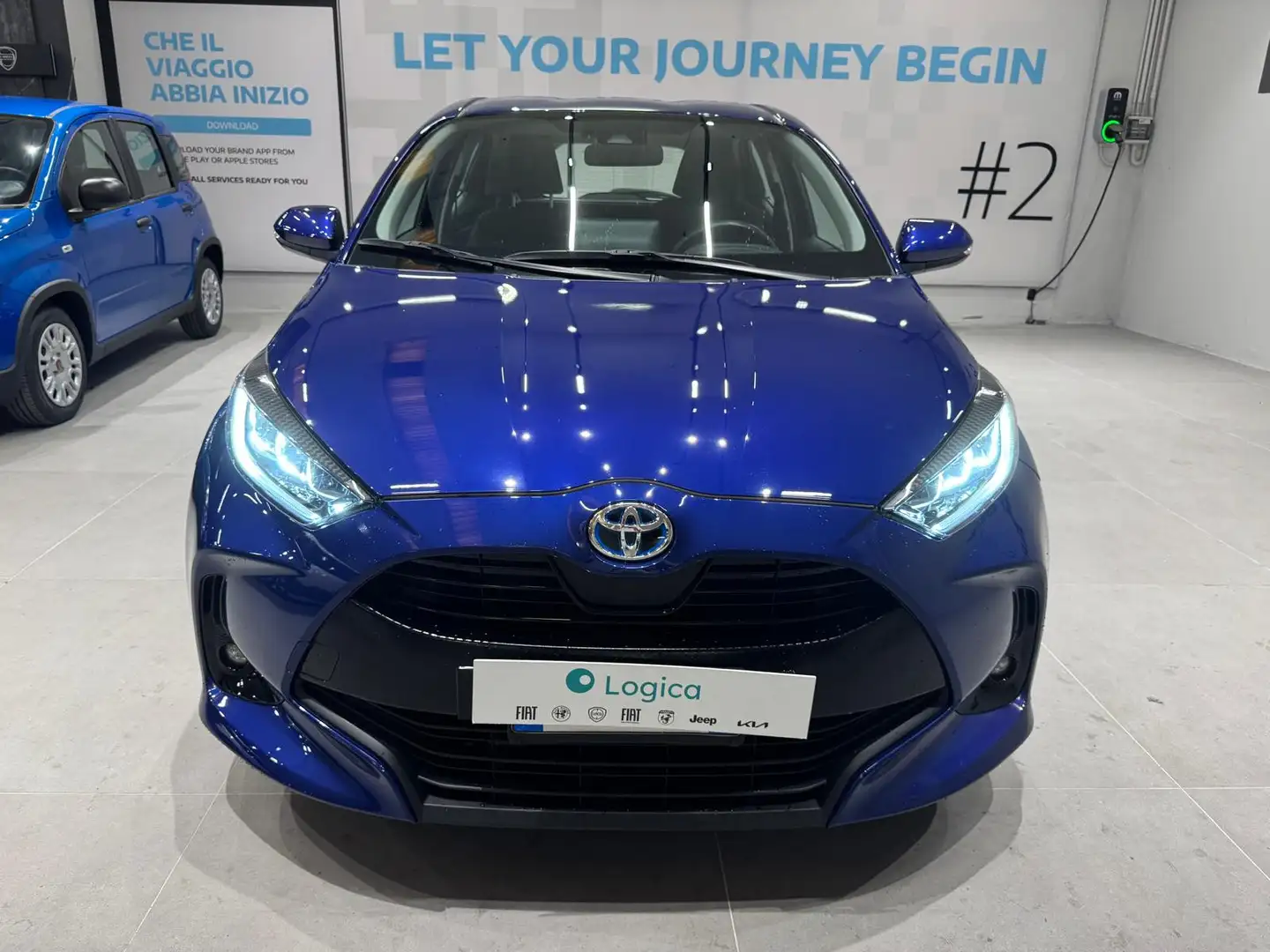 Toyota Yaris 1.5 Hybrid Trend Blu/Azzurro - 2