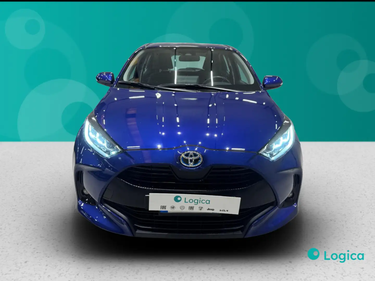 Toyota Yaris 1.5 Hybrid Trend Blauw - 2