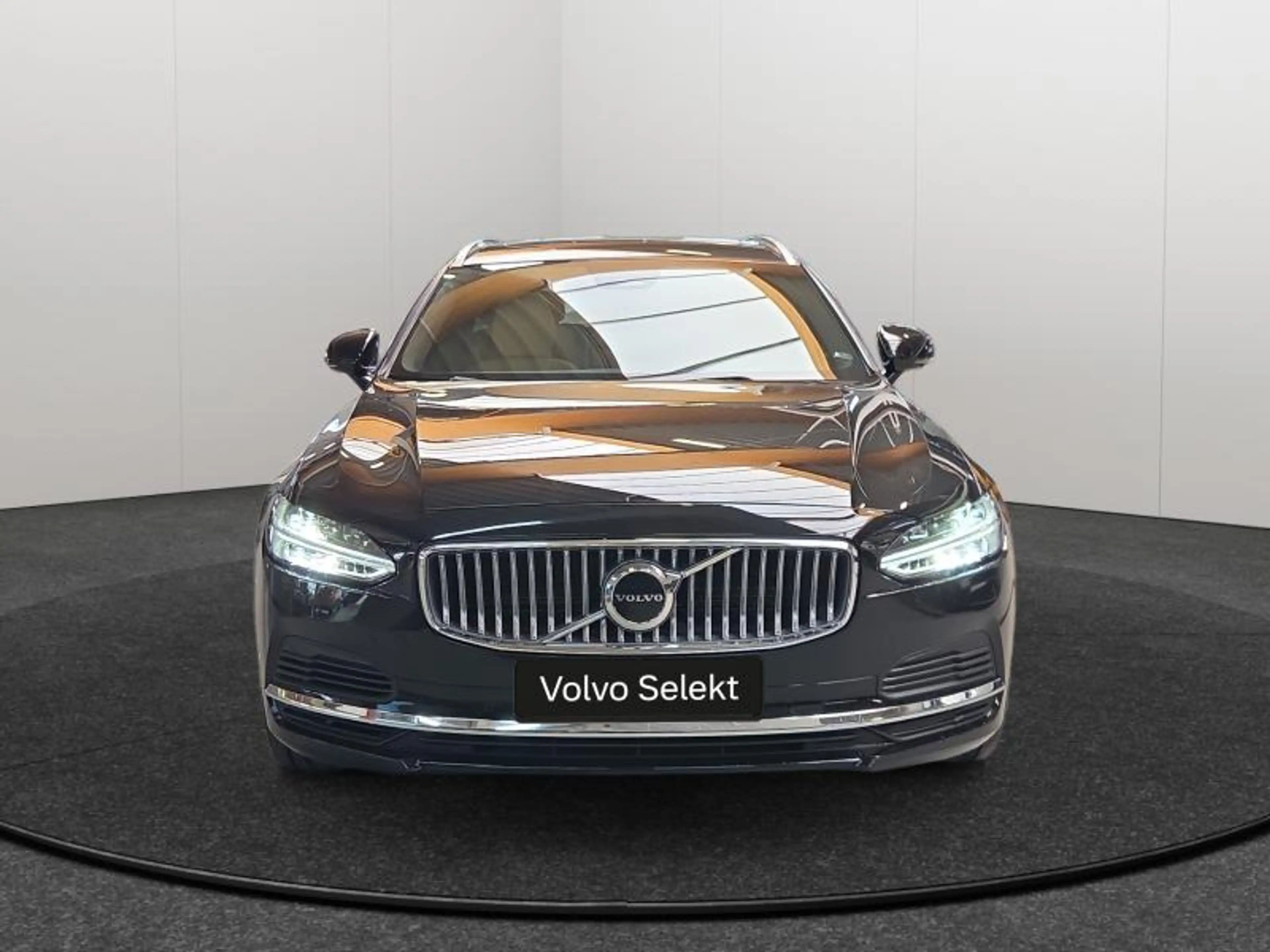 Volvo V90 T8 Inscription / Hybride — photo 8