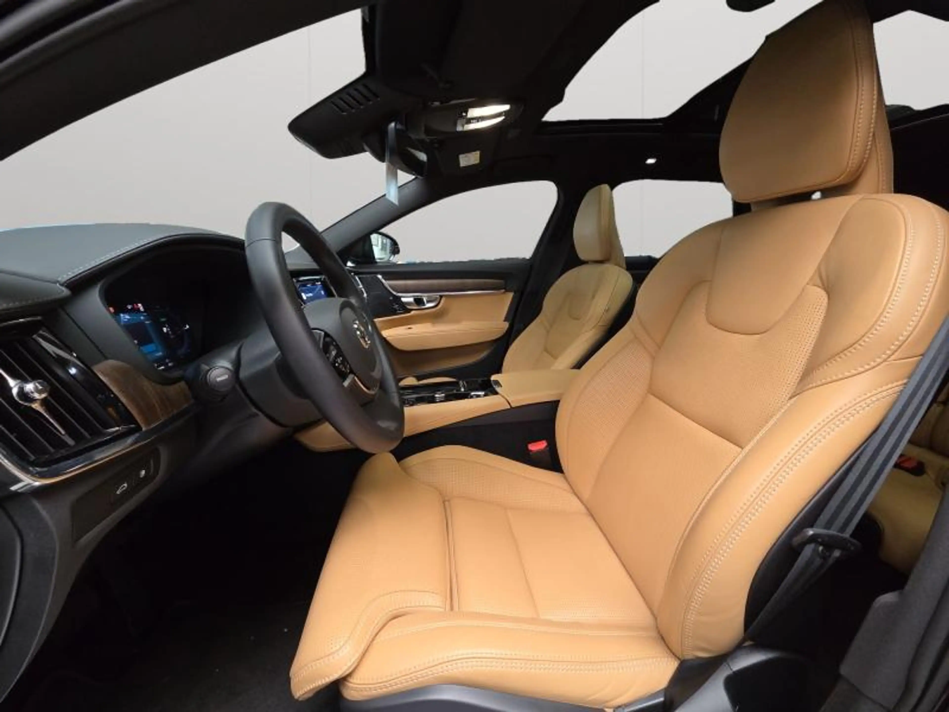 Volvo V90 T8 Inscription / Hybride — photo 9