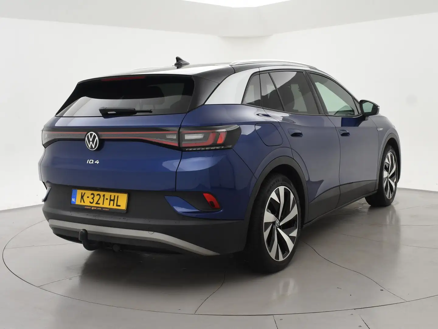 Volkswagen ID.4 FIRST 77 kWh 1st + 20 INCH LMV | TREKHAAK | CAMERA Синий - 2