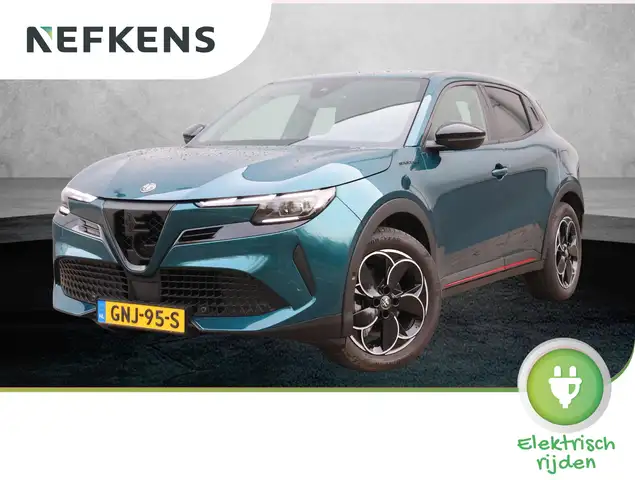 Alfa Romeo Junior Elettrica Speciale 54 kWh 156pk | Accu 97,3% | Nav