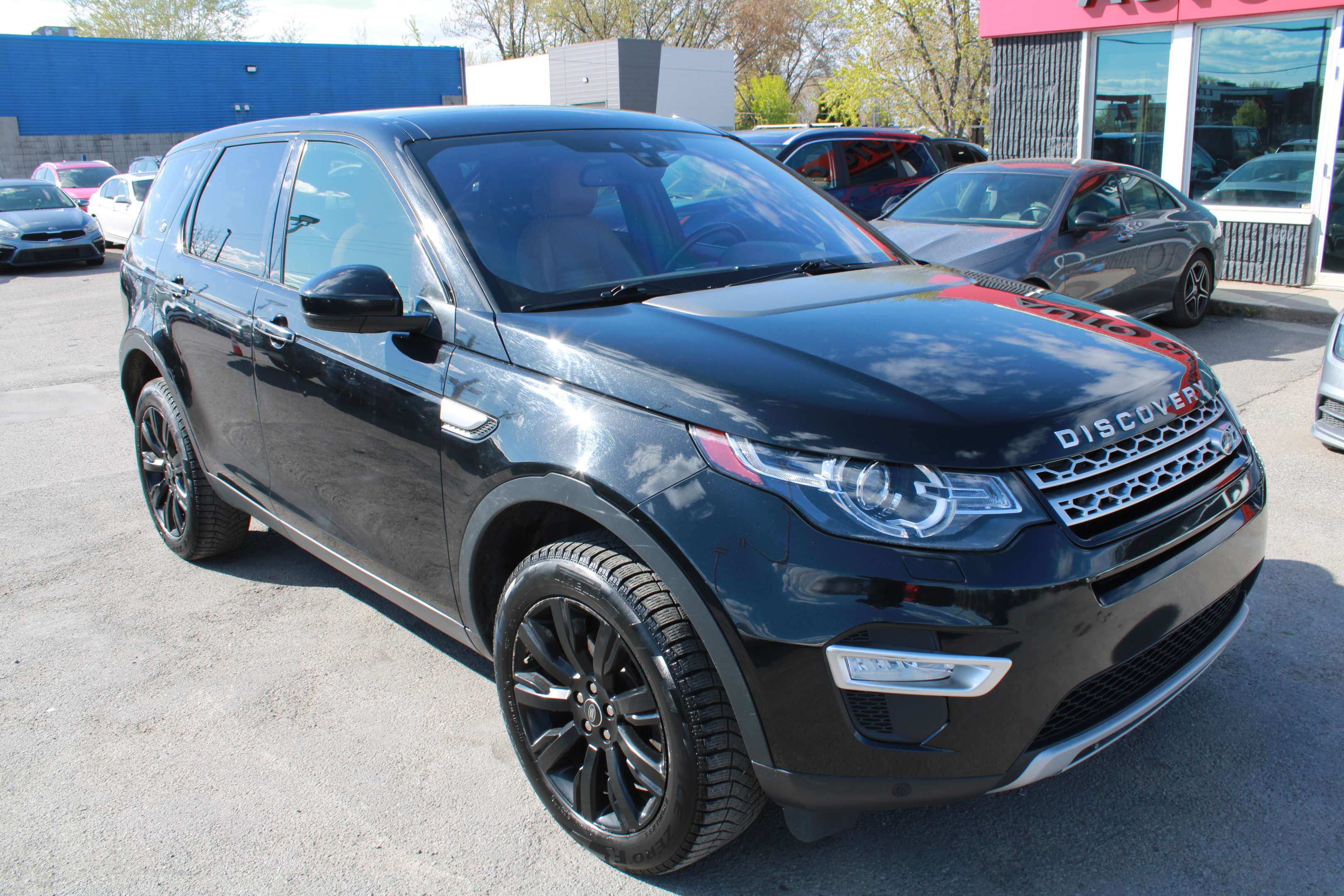 2018 Land Rover Discovery Sport HSE Luxury - Image 9