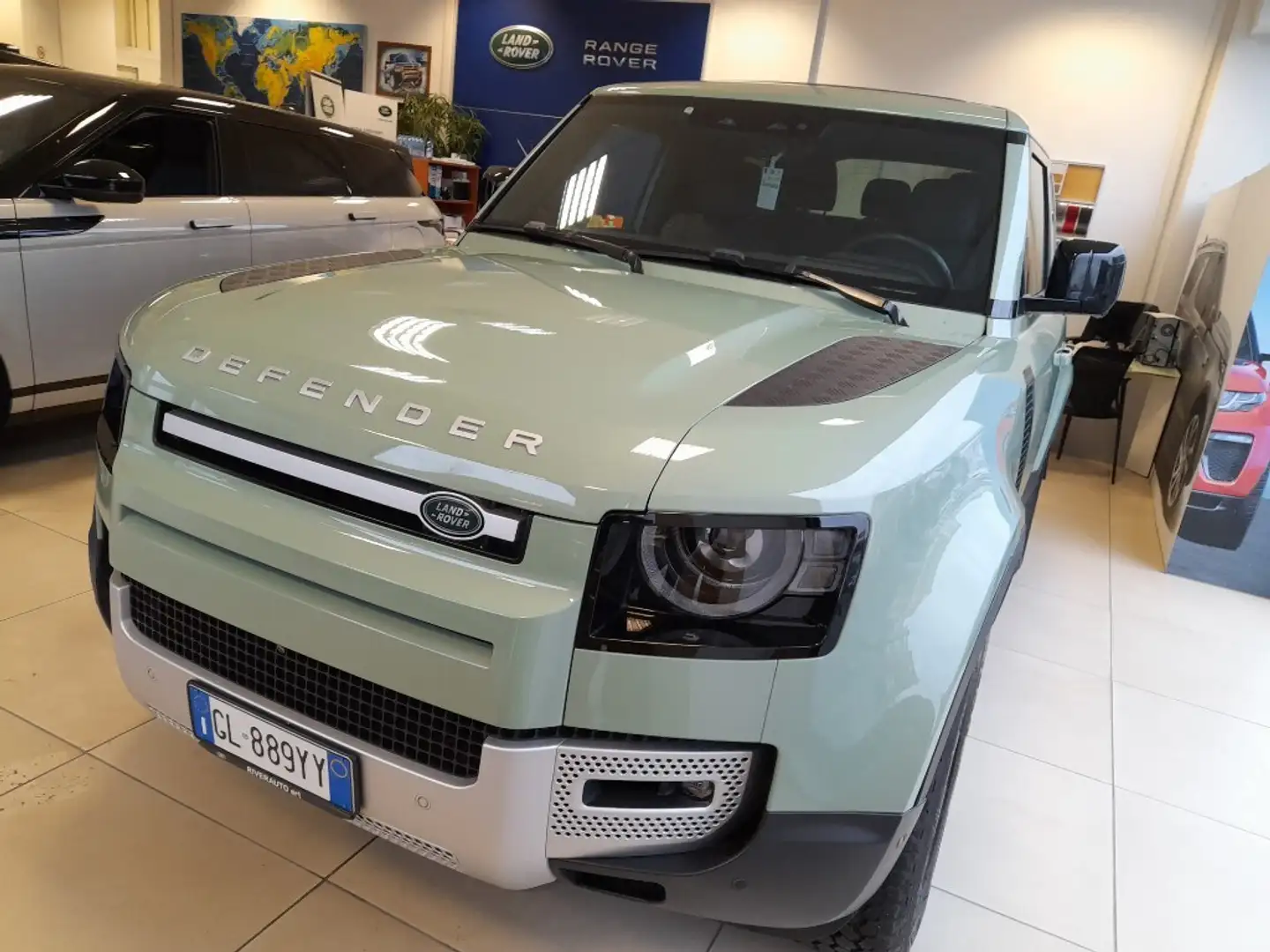 Land Rover Defender Defender 90 3.0D 300 CV Auto 75° anniversary Verde - 2
