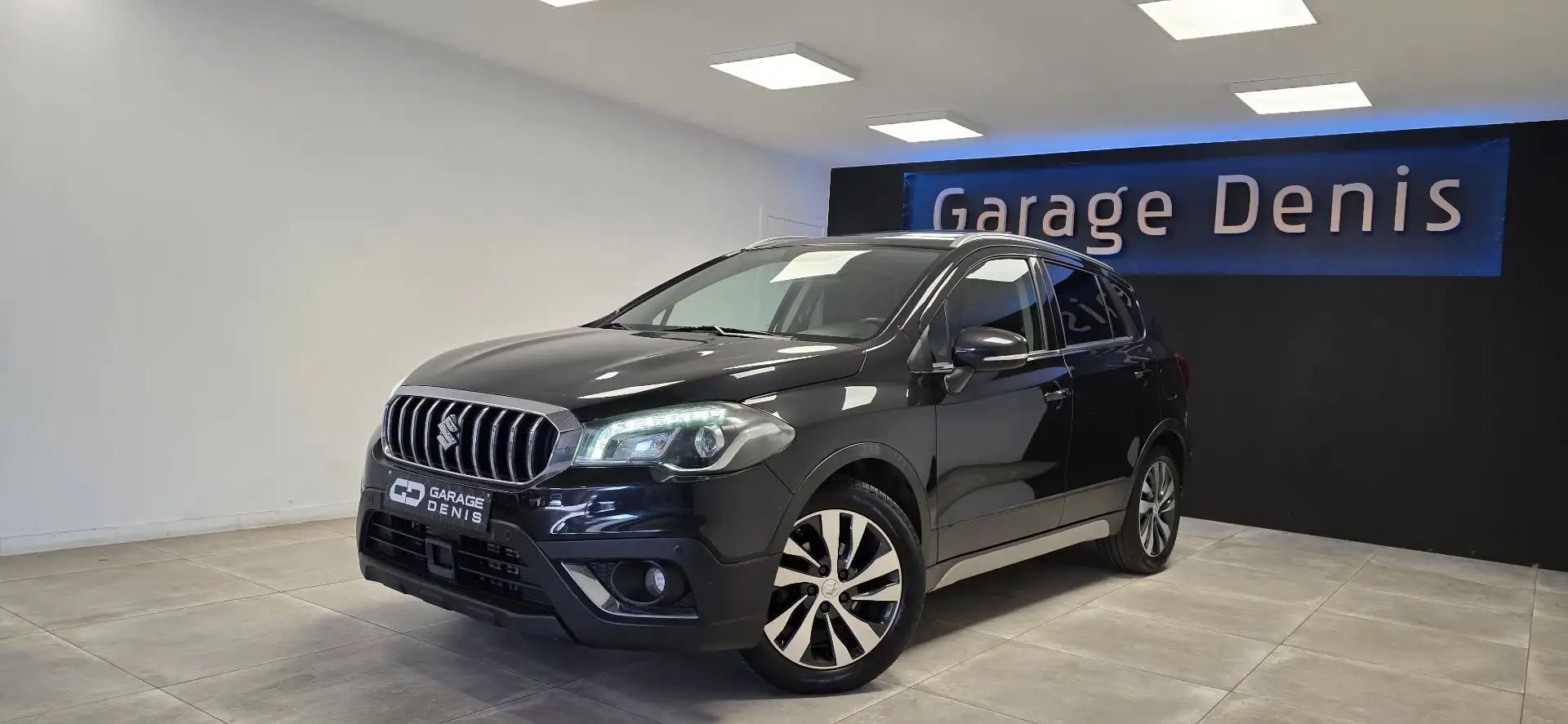 Suzuki SX4 S-Cross 1.4 Turbo Boosterjet 4x4 *BOITE-AUTO*GPS*TOIT-PANO Noir - 1