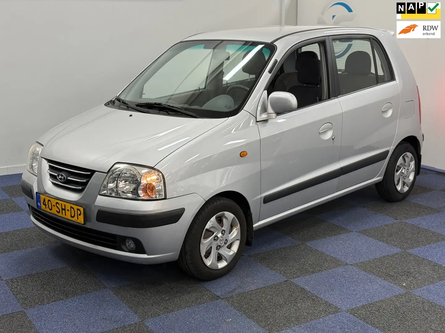 Hyundai Atos 1.1i Dynamic Cool / NAP / AUTOMAAT / AIRCO / NIEUW Gris - 1