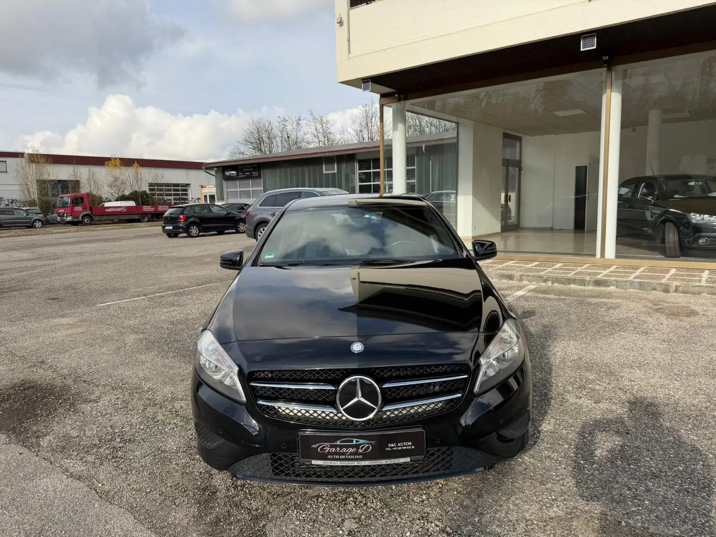 Mercedes-Benz A 180 A 180 BlueEfficiency (176.042) Schwarz - 1