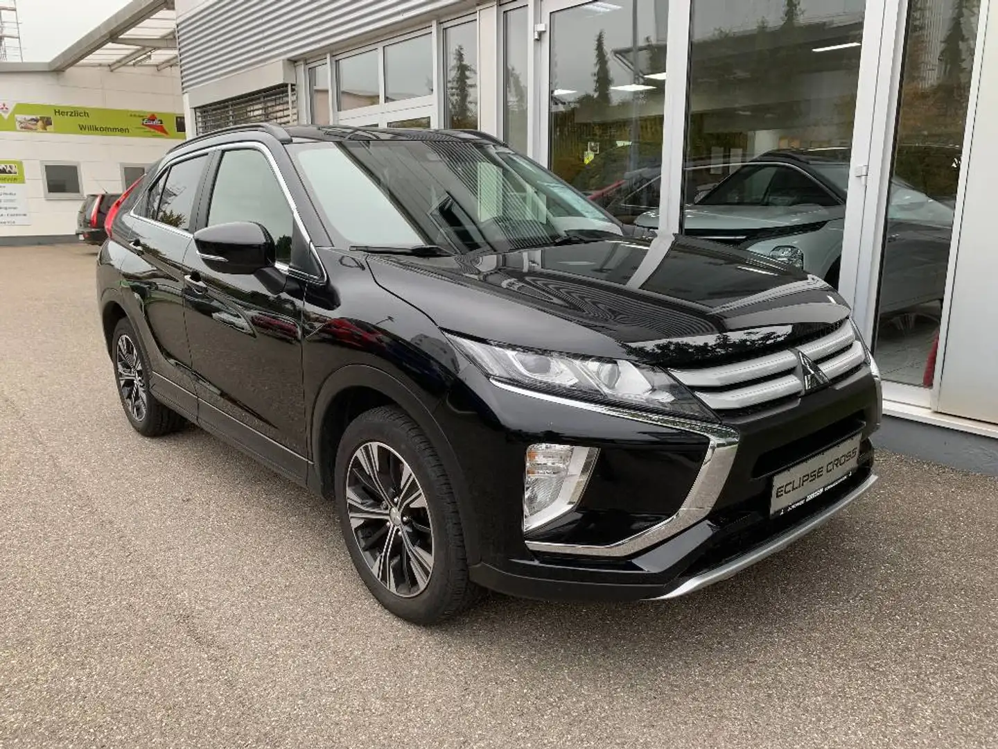 Mitsubishi Eclipse Cross Diamant 1.5 T-MIVEC 2WD 6-Gang Schwarz - 1