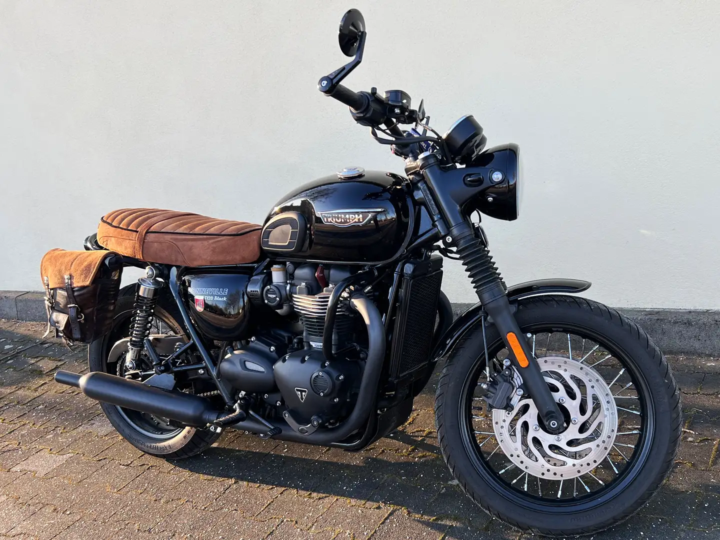 Triumph Bonneville T120 B L A C K Negru - 1