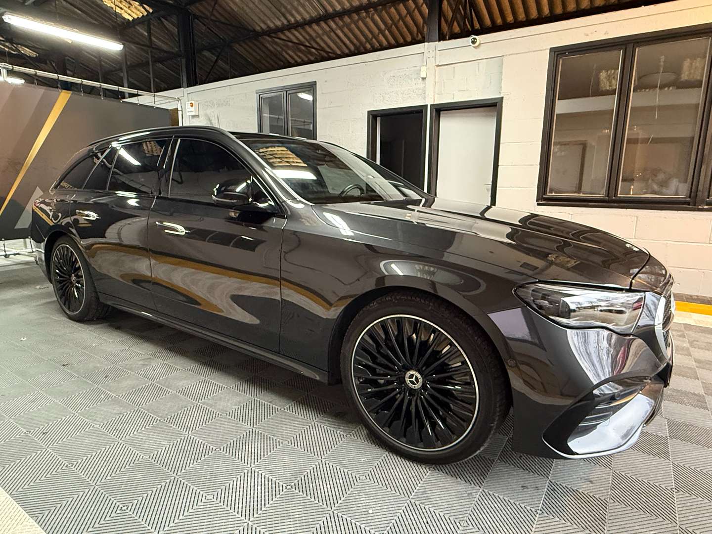 Mercedes Classe E 300 AMG Line -  - Joinsteer - #1