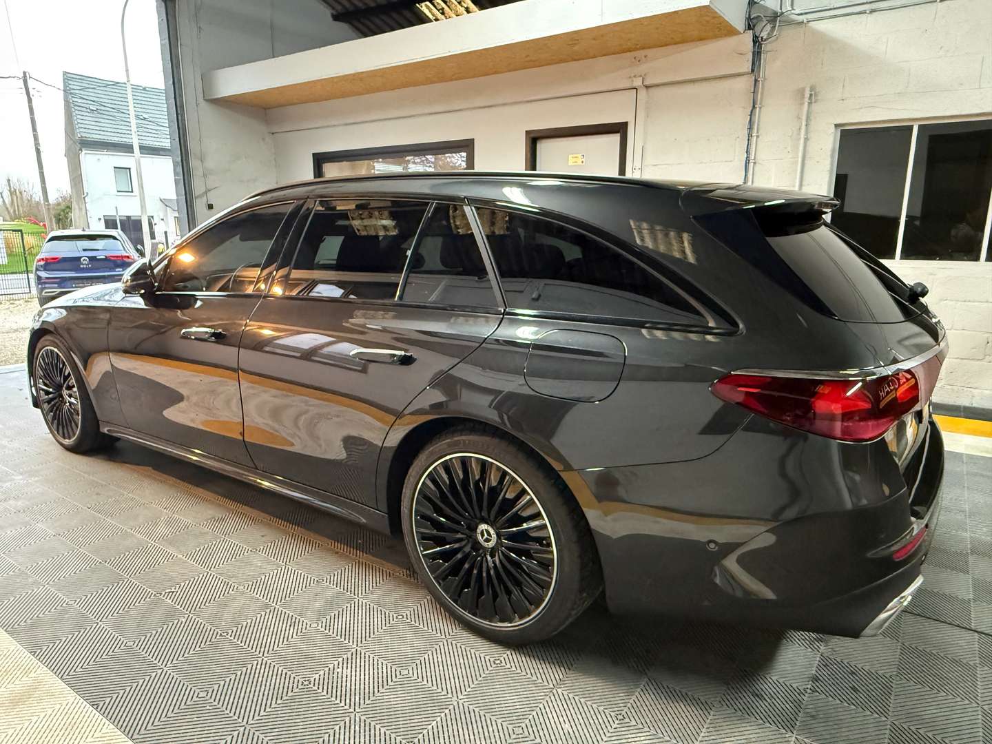 Mercedes Classe E 300 AMG Line -  - Joinsteer - #4