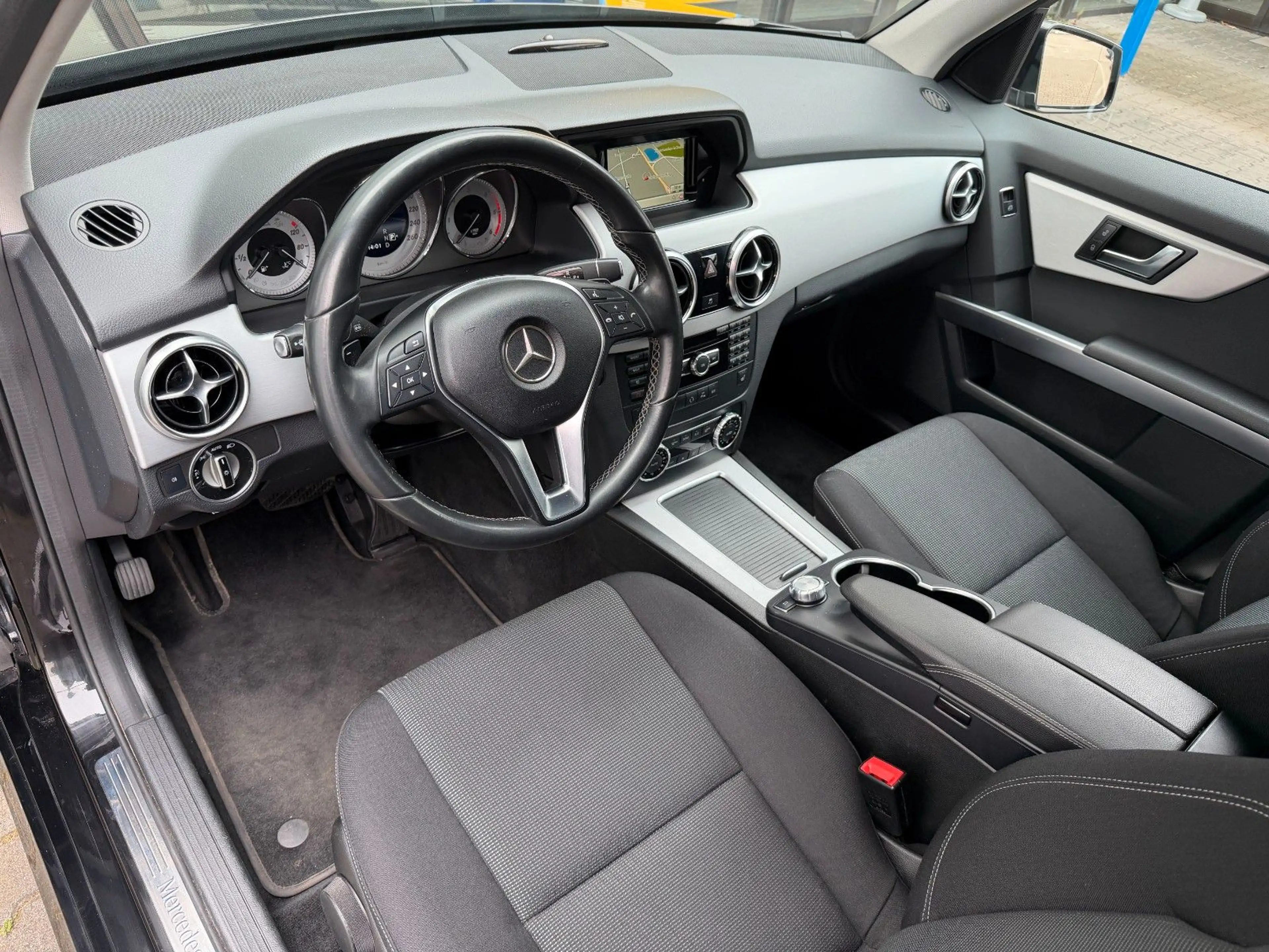 Mercedes-Benz GLK 220 CDI Automatik/Chrom/Xenon/Navi/2.Hand — photo 10