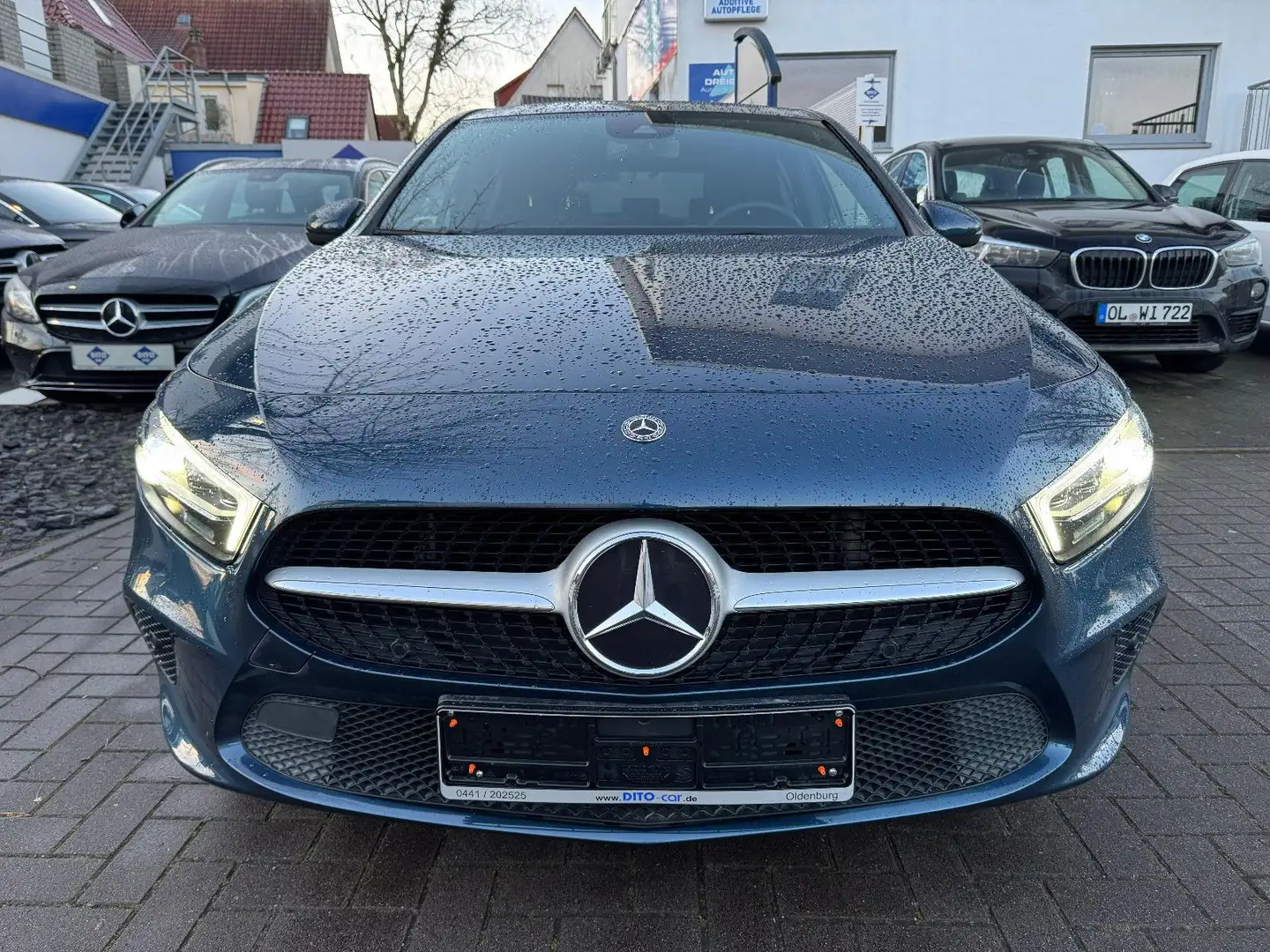 Mercedes-Benz A 220 Progressive/Automatik/Pano/Tot-Winkel/LED Modrá - 2