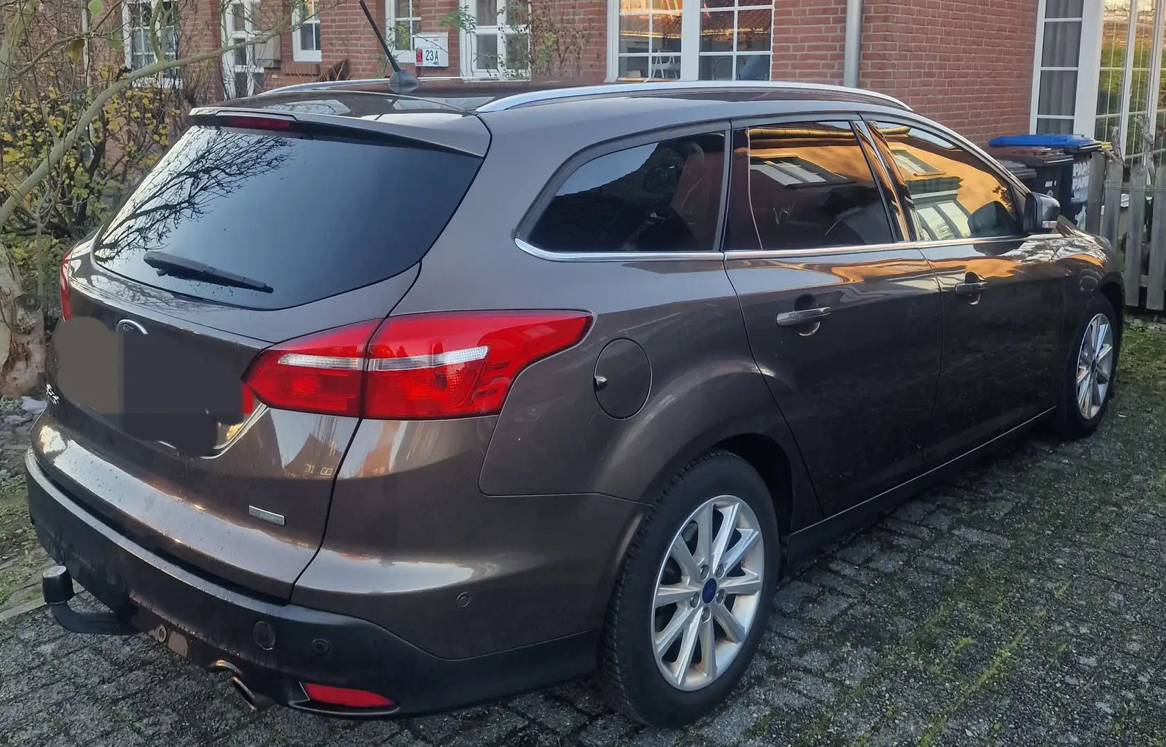 Ford Focus Focus Turnier 1.5 EcoBoost Brun - 2