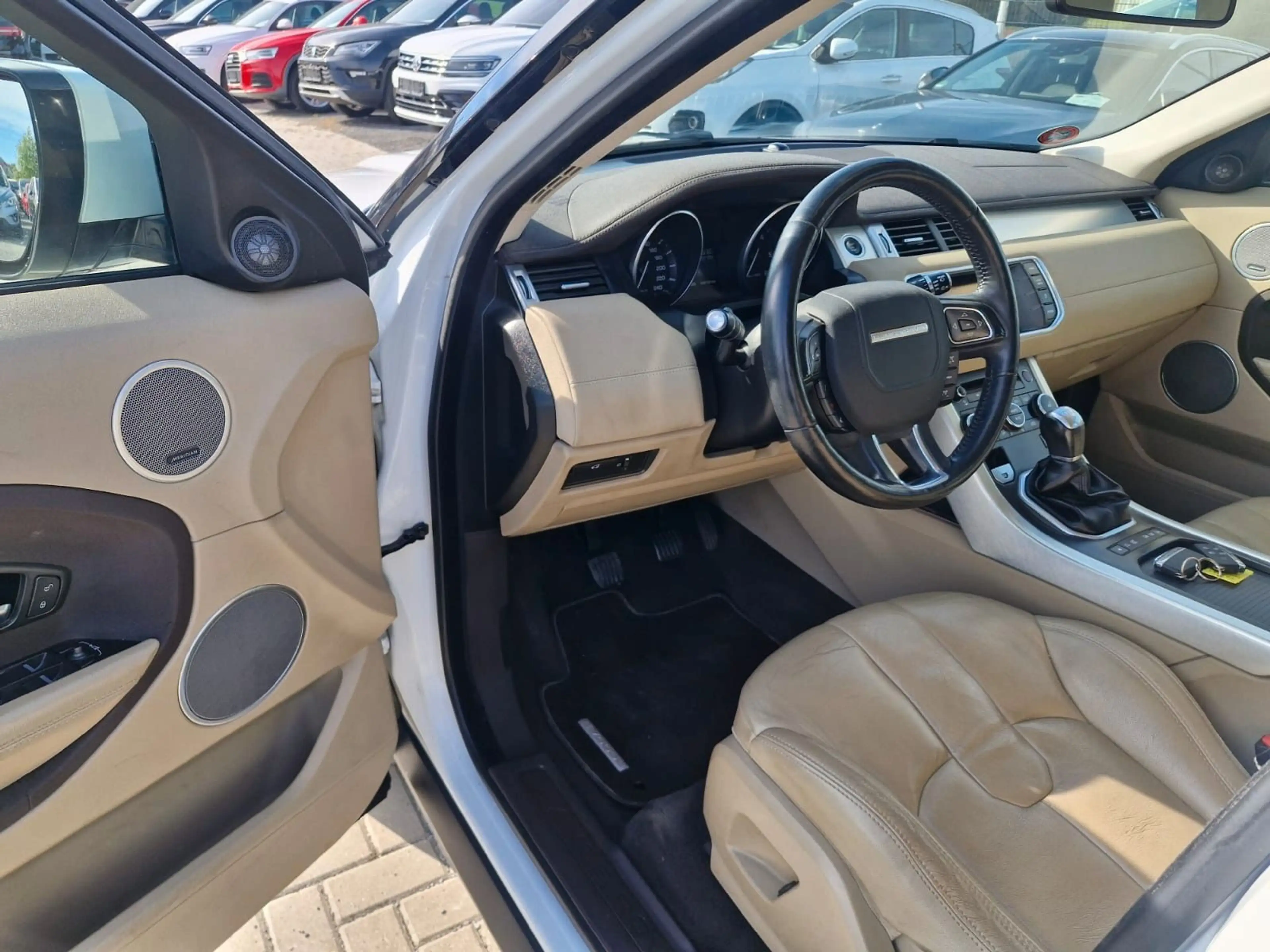 Land Rover Range Rover Evoque Pure — photo 5