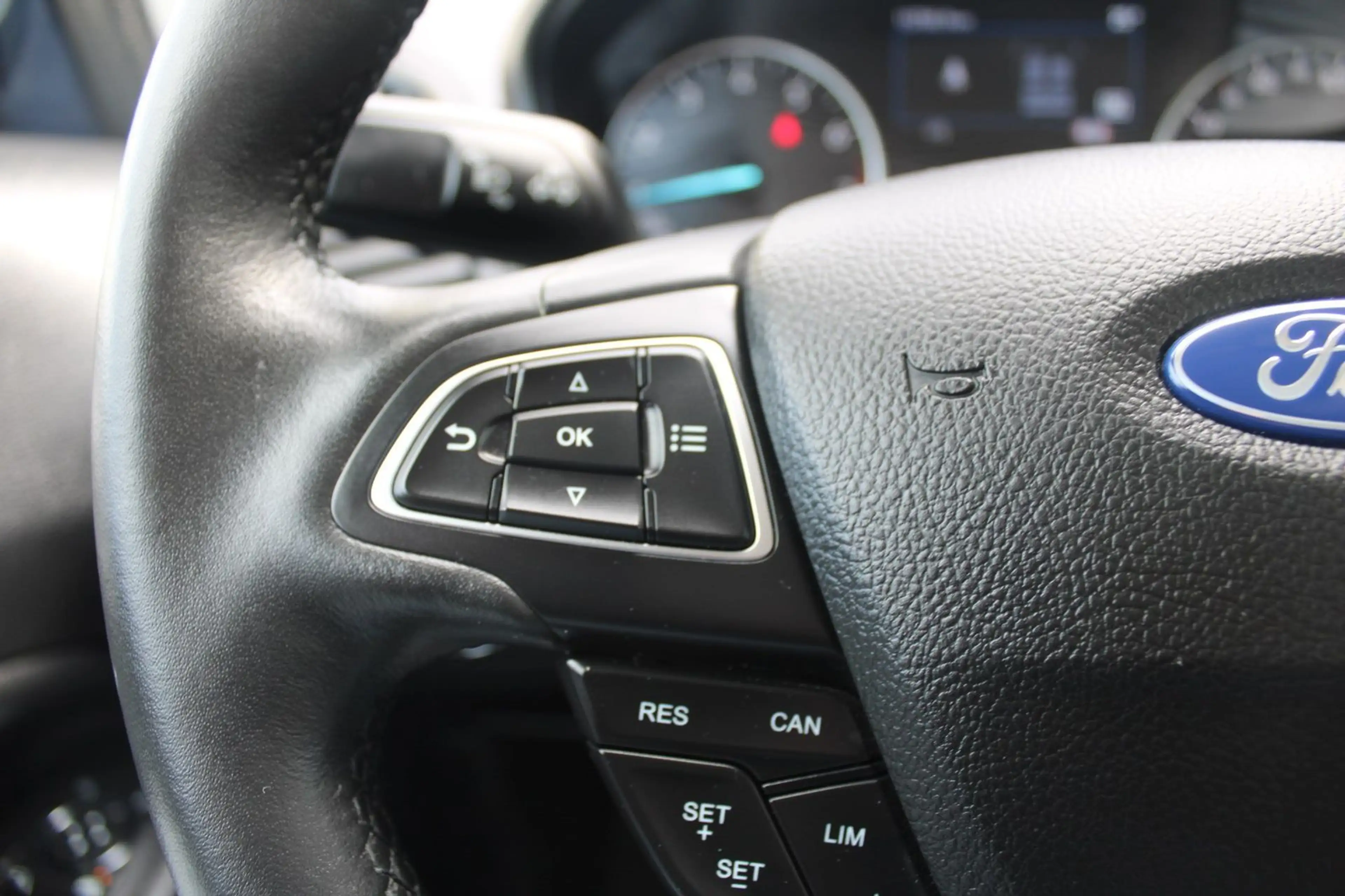 Ford EcoSport Titanium - Winter-Paket - Navi — photo 8