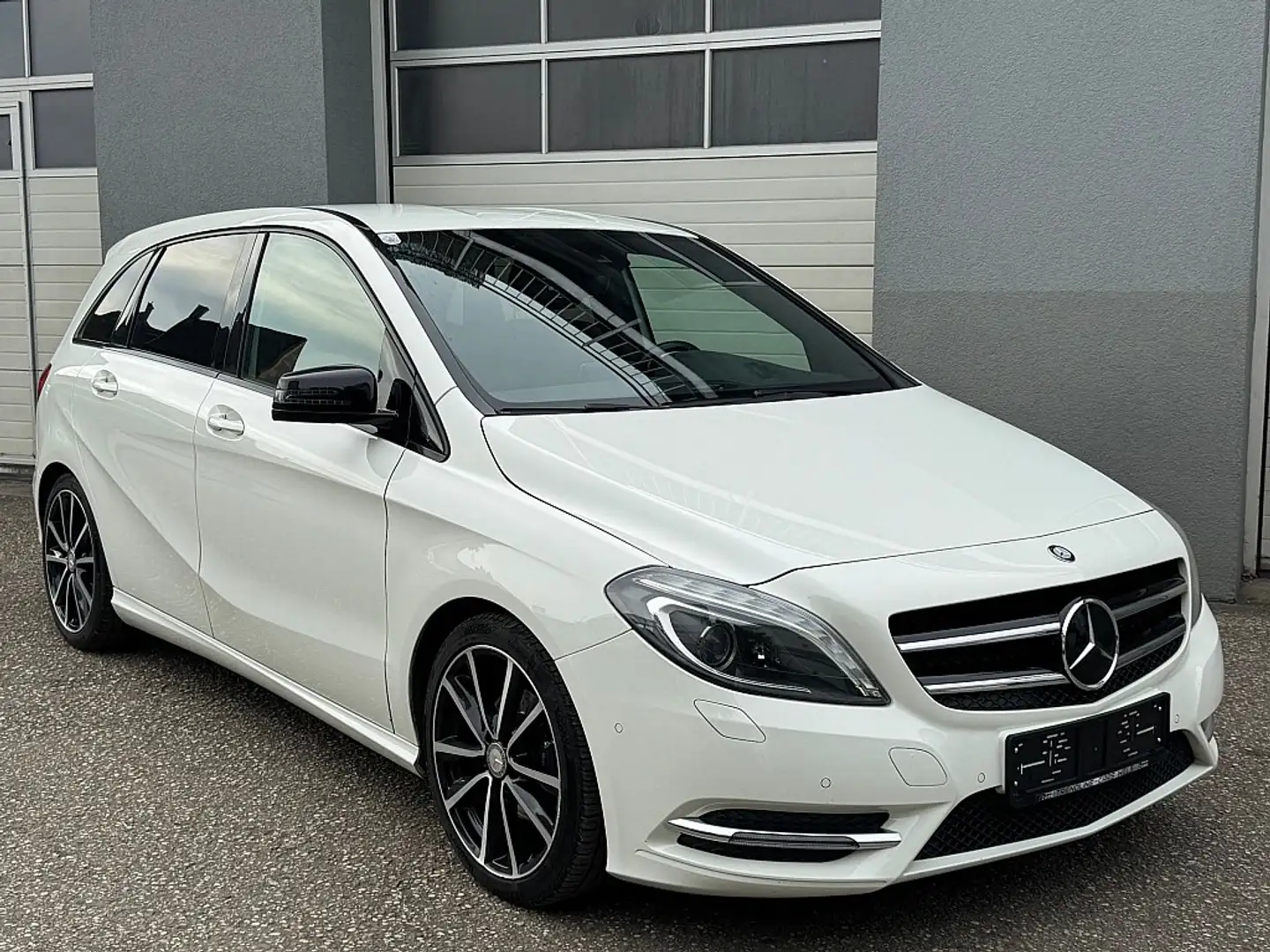 Mercedes-Benz B 200 CDI Weiß - 2