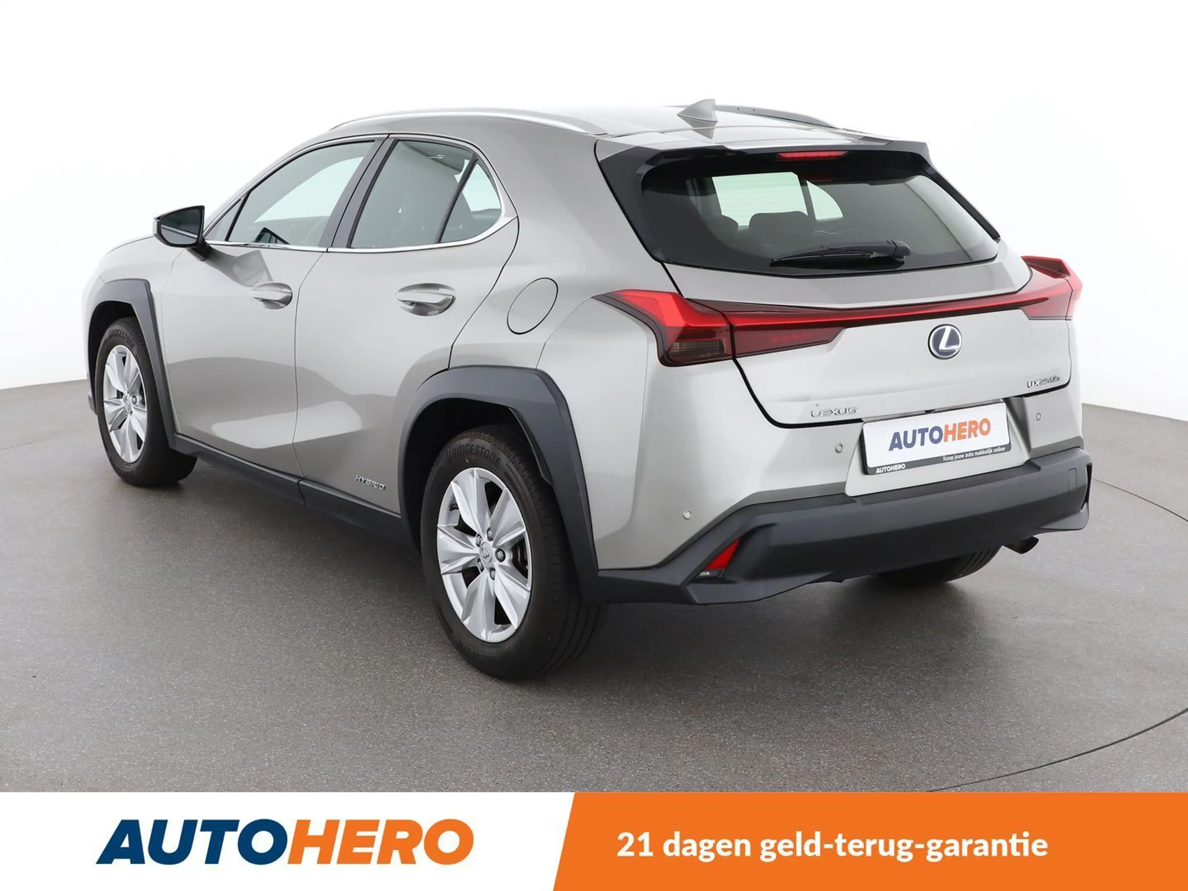Lexus UX 250h UX 250h — photo 4