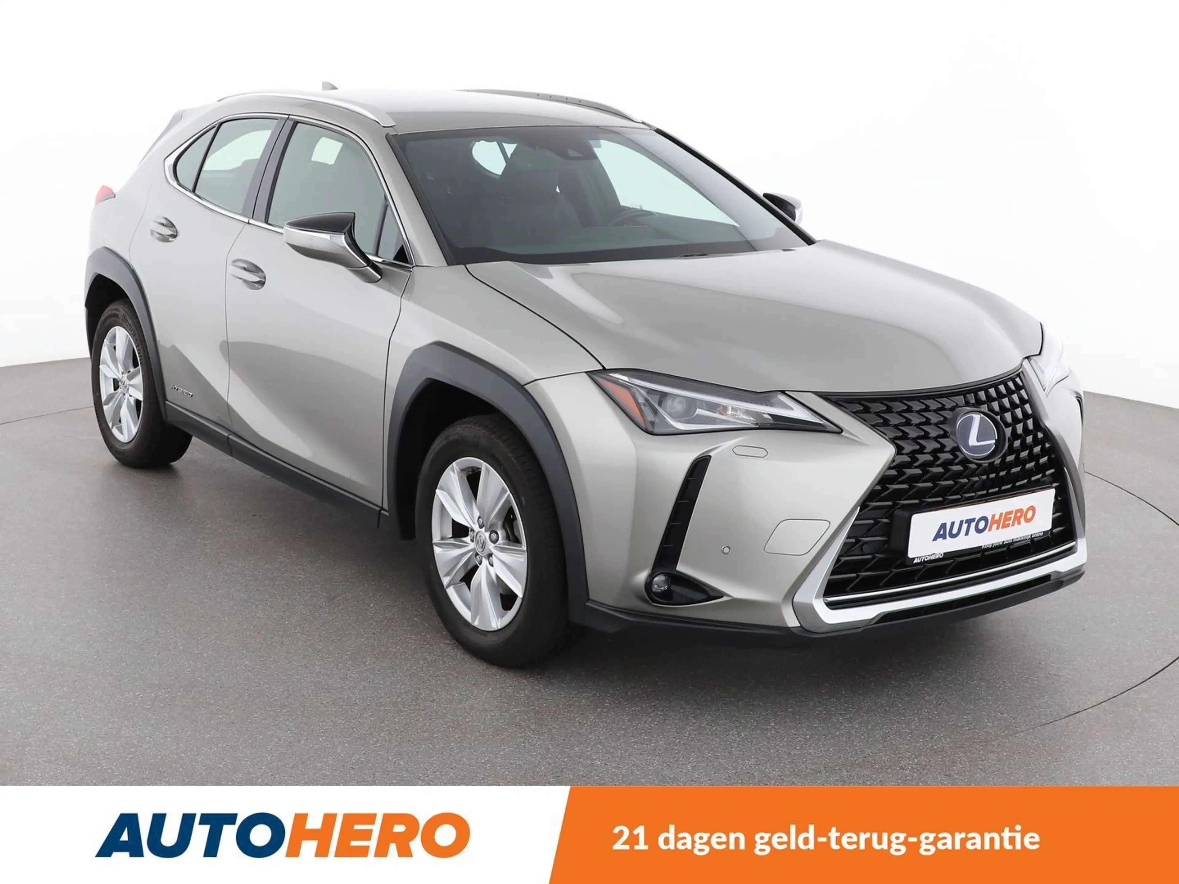 Lexus UX 250h UX 250h — photo 8