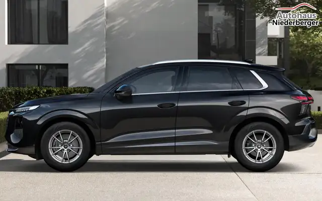 Audi Q3 Intense Tech LED+ KlimaP MMI+ Keyl ACC PrivG eH... Ansicht 2