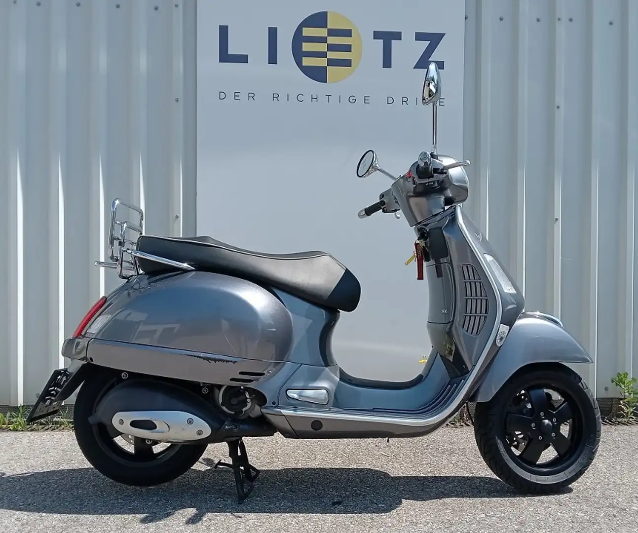 Vespa Granturismo 200L Gris - 1