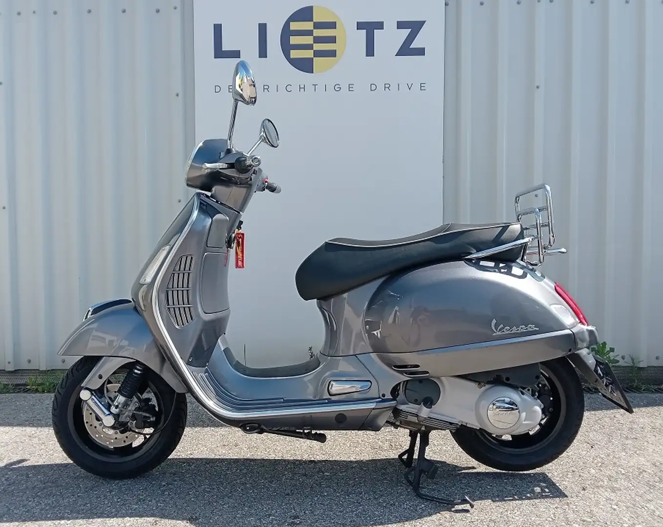 Vespa Granturismo 200L Gris - 2