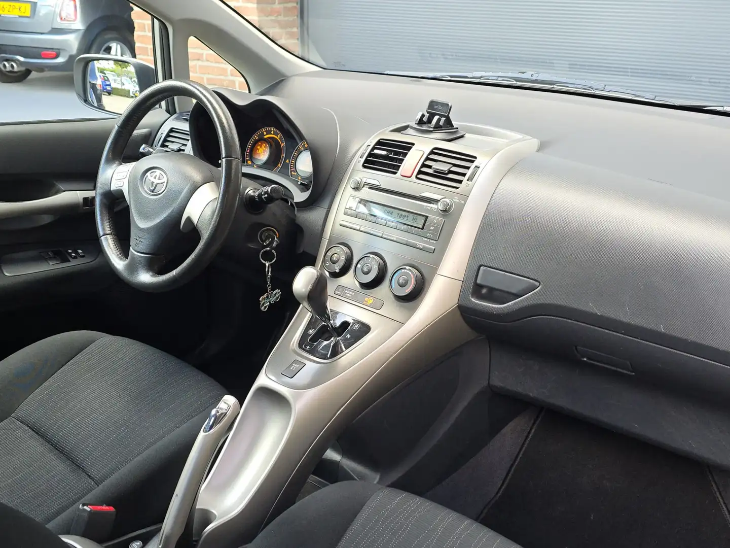 Toyota Auris 1.6-16V Sol Automaat |Nap |Trekhaak |Apk Grau - 2