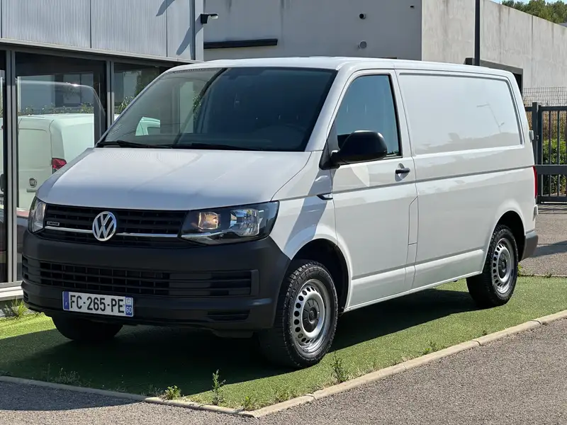 VOLKSWAGEN Transporter