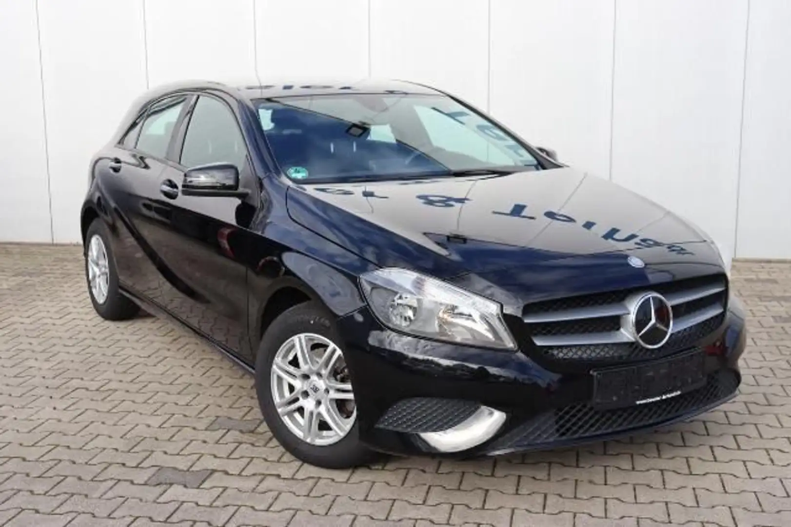 Mercedes-Benz A 180 BlueEfficiency*Kamera*SHZ* Schwarz - 2