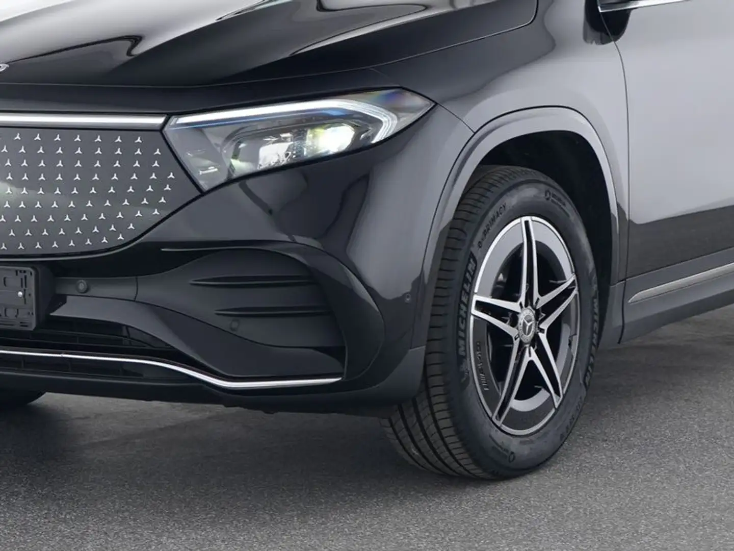 Mercedes-Benz EQA 300 4M AMG-Line+MBUX+Navi-Prem.+LED+Kam+PDC Schwarz - 2