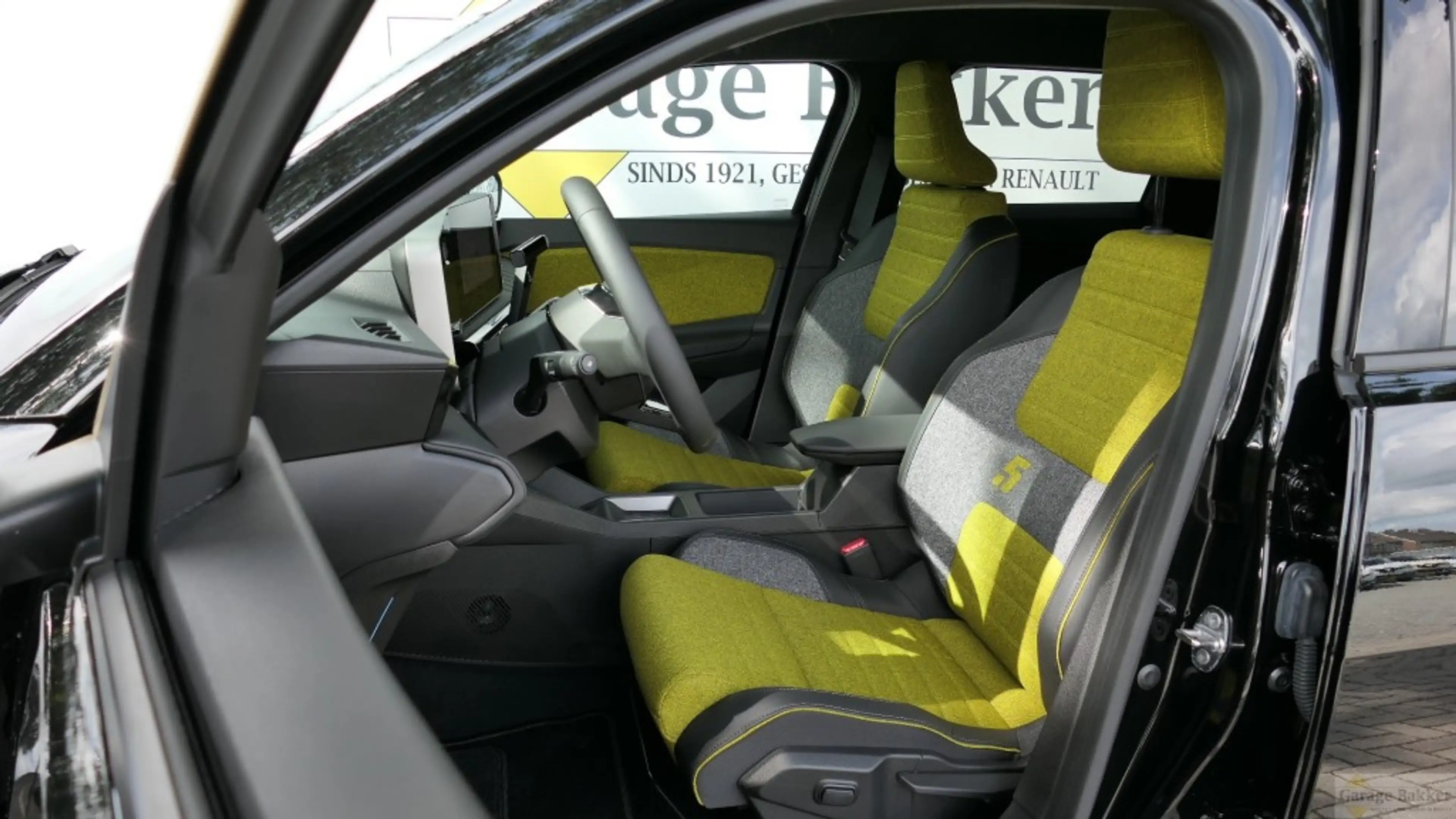 Renault R 5 Comfort Range 150pk Iconic Cinq 52 kWh — photo 4
