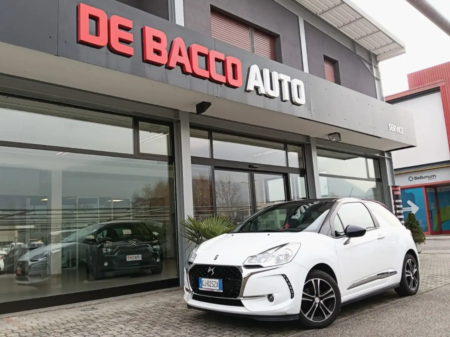 DS Automobiles DS 3 1.2 82 Chic OK NEOPATENTATI Bianco - 1