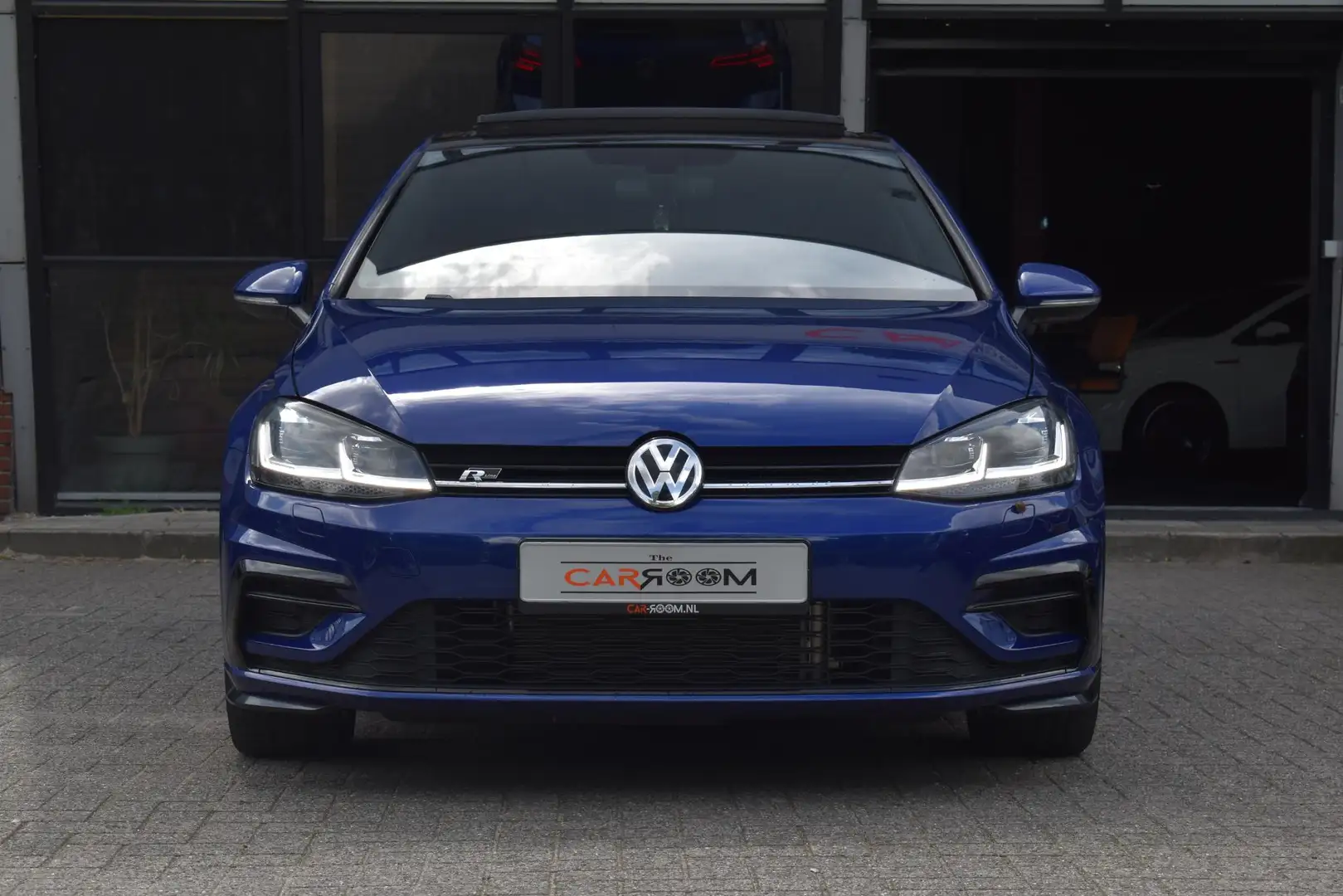 Volkswagen Golf 1.5 TSI Business R-Line Pano Virtual ACC Camera 15 - 2