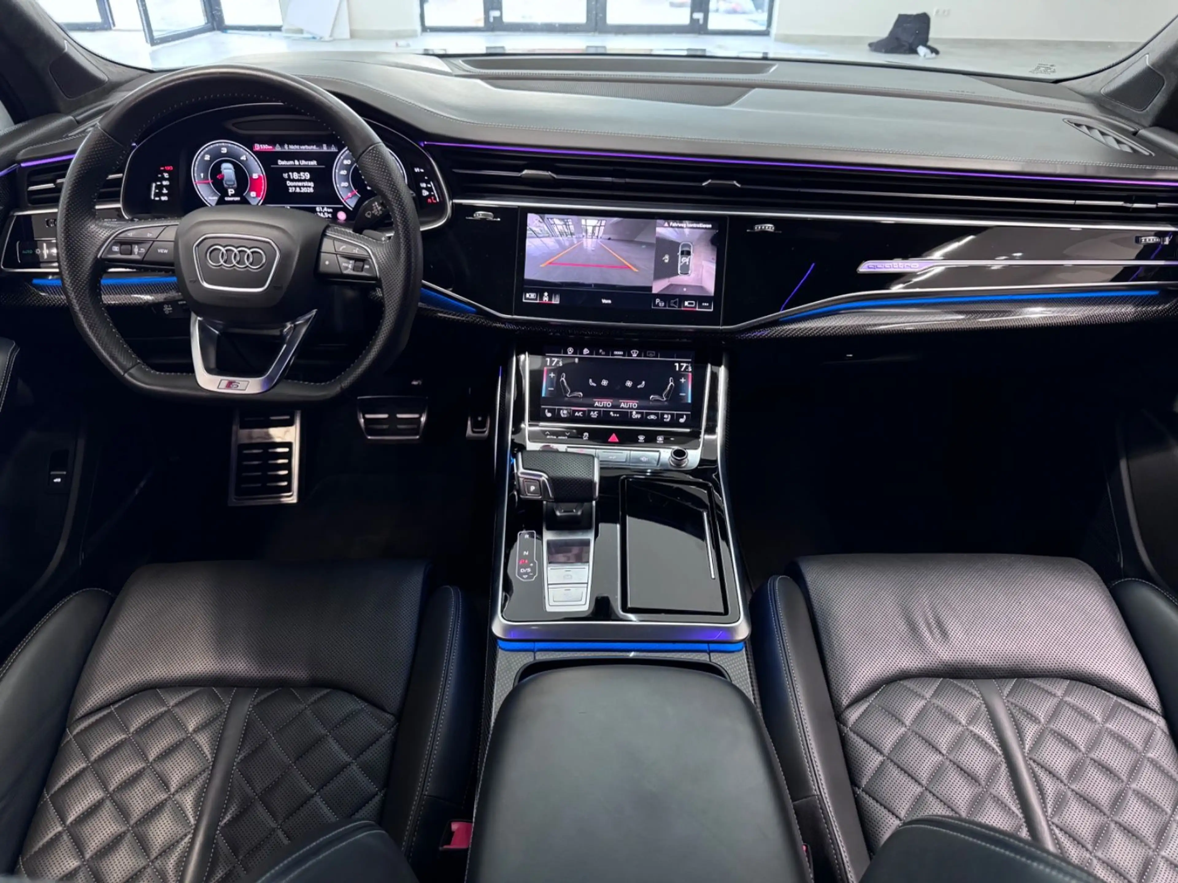 Audi SQ7 4.0 TDI quattro BLACK*STERNENHIMMEL*7SITZER* — photo 8