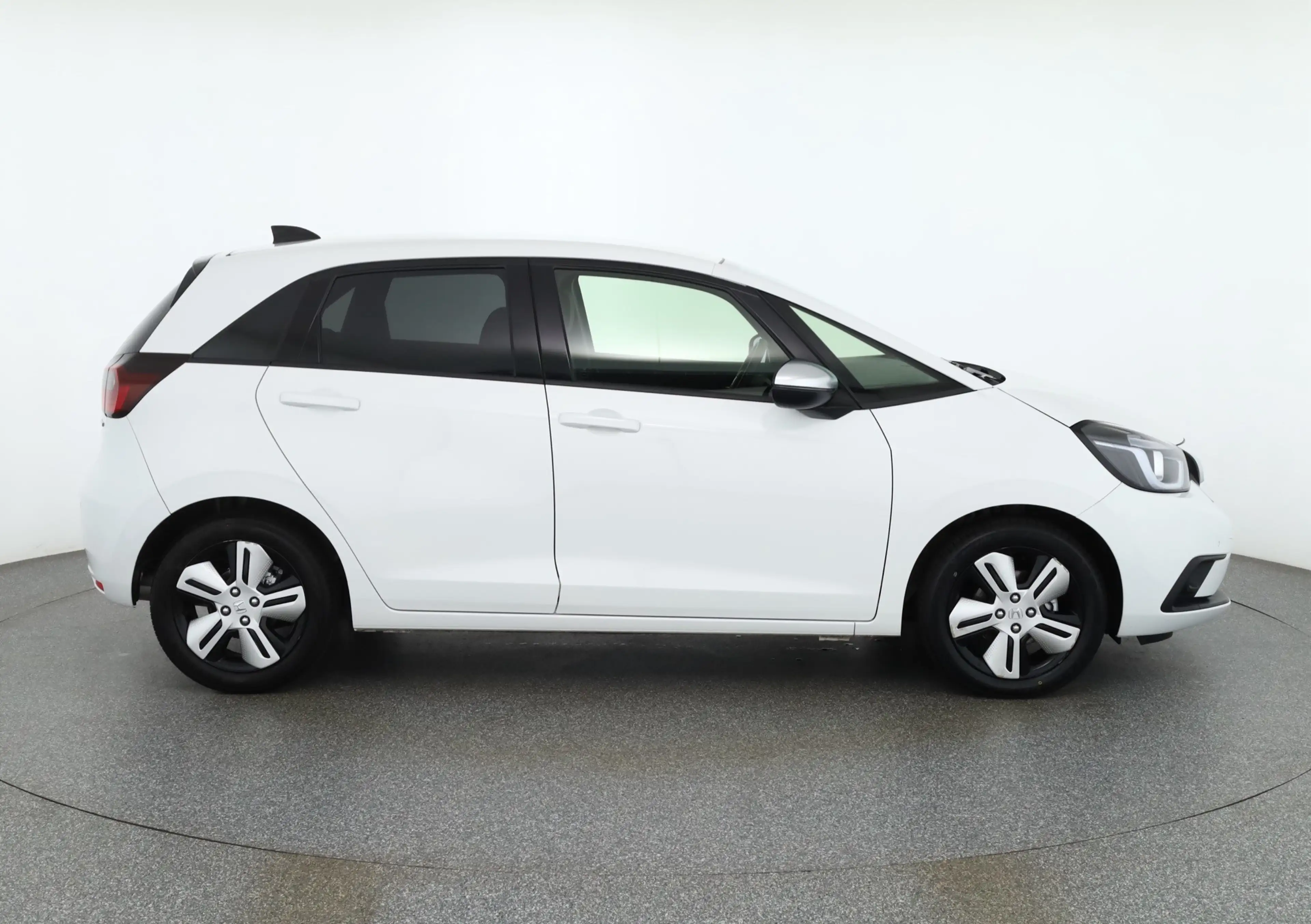 Honda Jazz 1.5 i-MMD Hybrid Executive LED Navi Kamera — photo 6