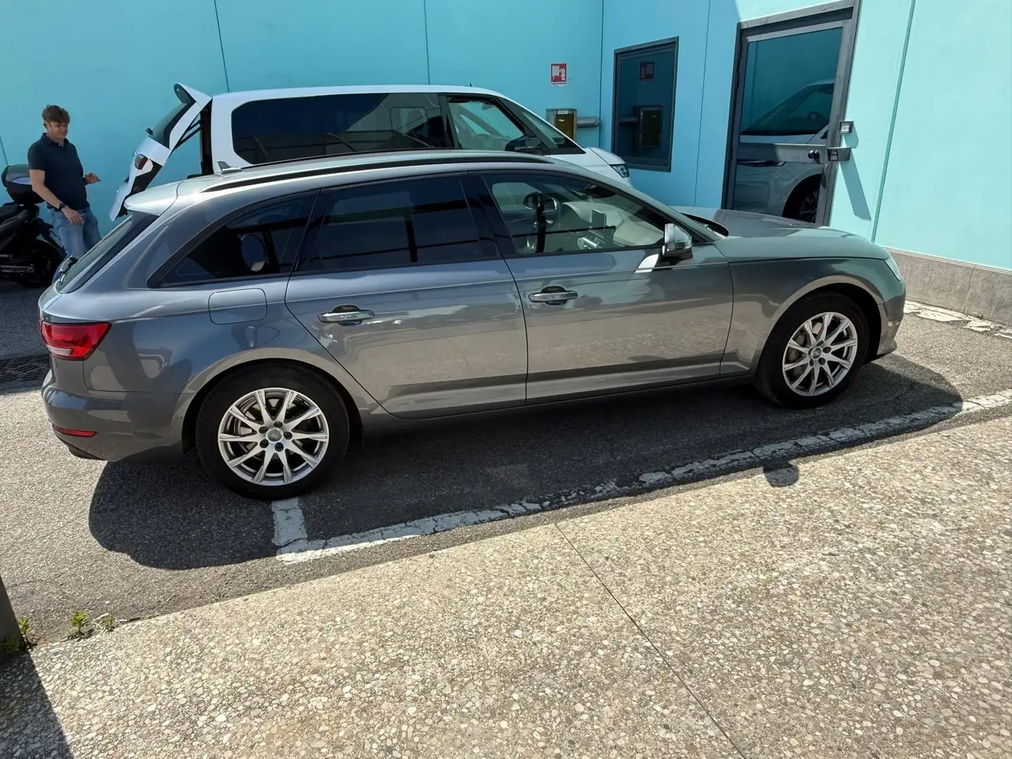 Audi A4 A4 V 2016 Avant 3.0 tdi Business 218cv s-tronic Grigio - 2