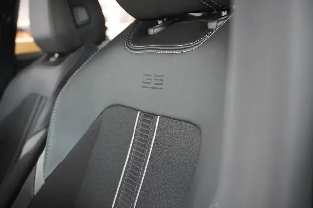 Opel Astra view 15