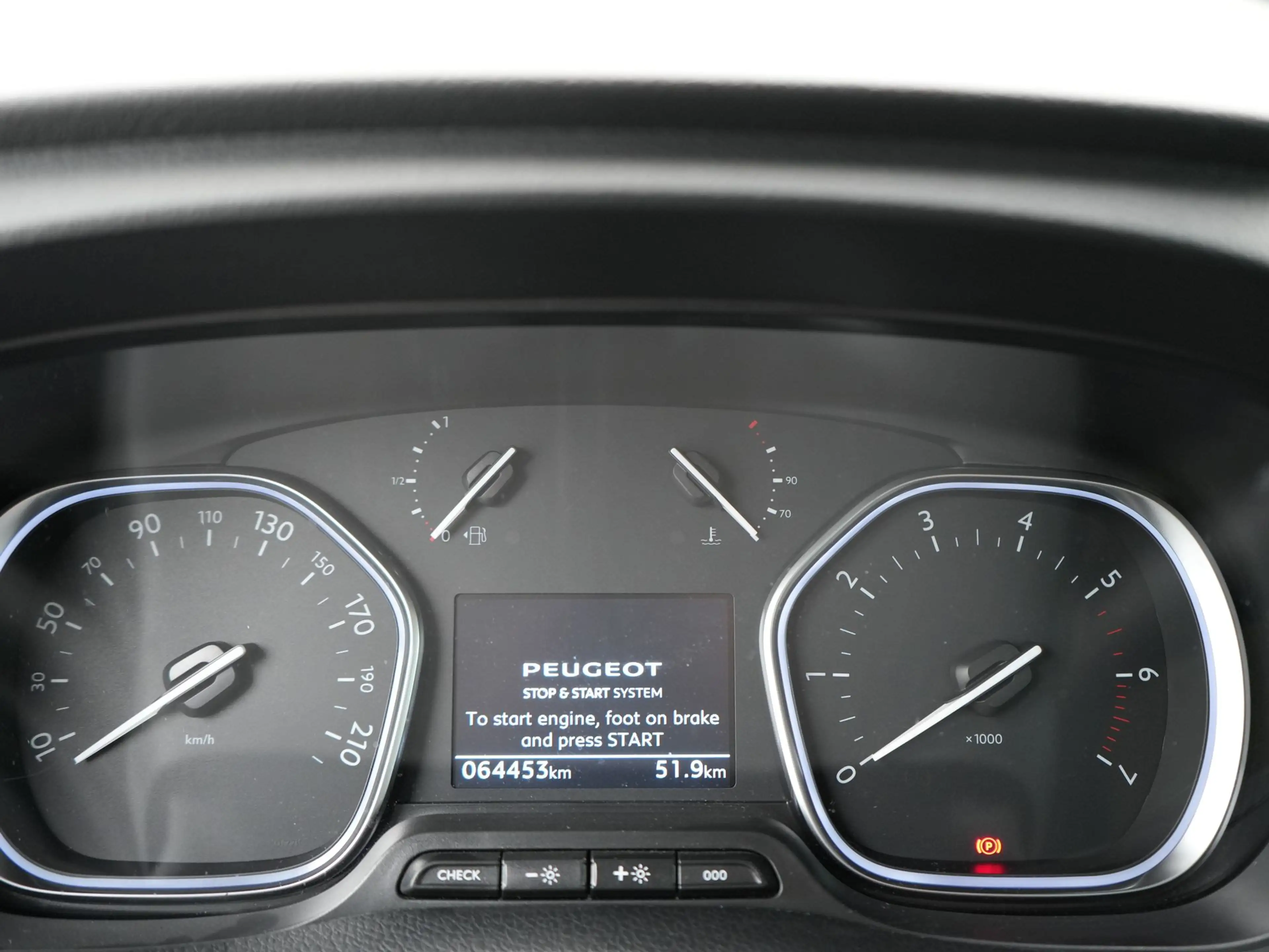 Peugeot Traveller 2.0 BlueHDi 180 Business Long S&S 7 pers | Panoram — photo 4