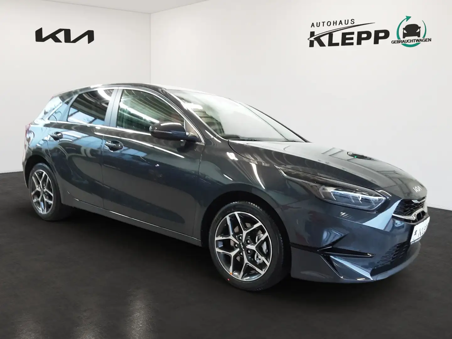 Kia Ceed / cee'd 1.5 T-GDI 48 V 140 PS DCT Ultimate Edition Gris - 2