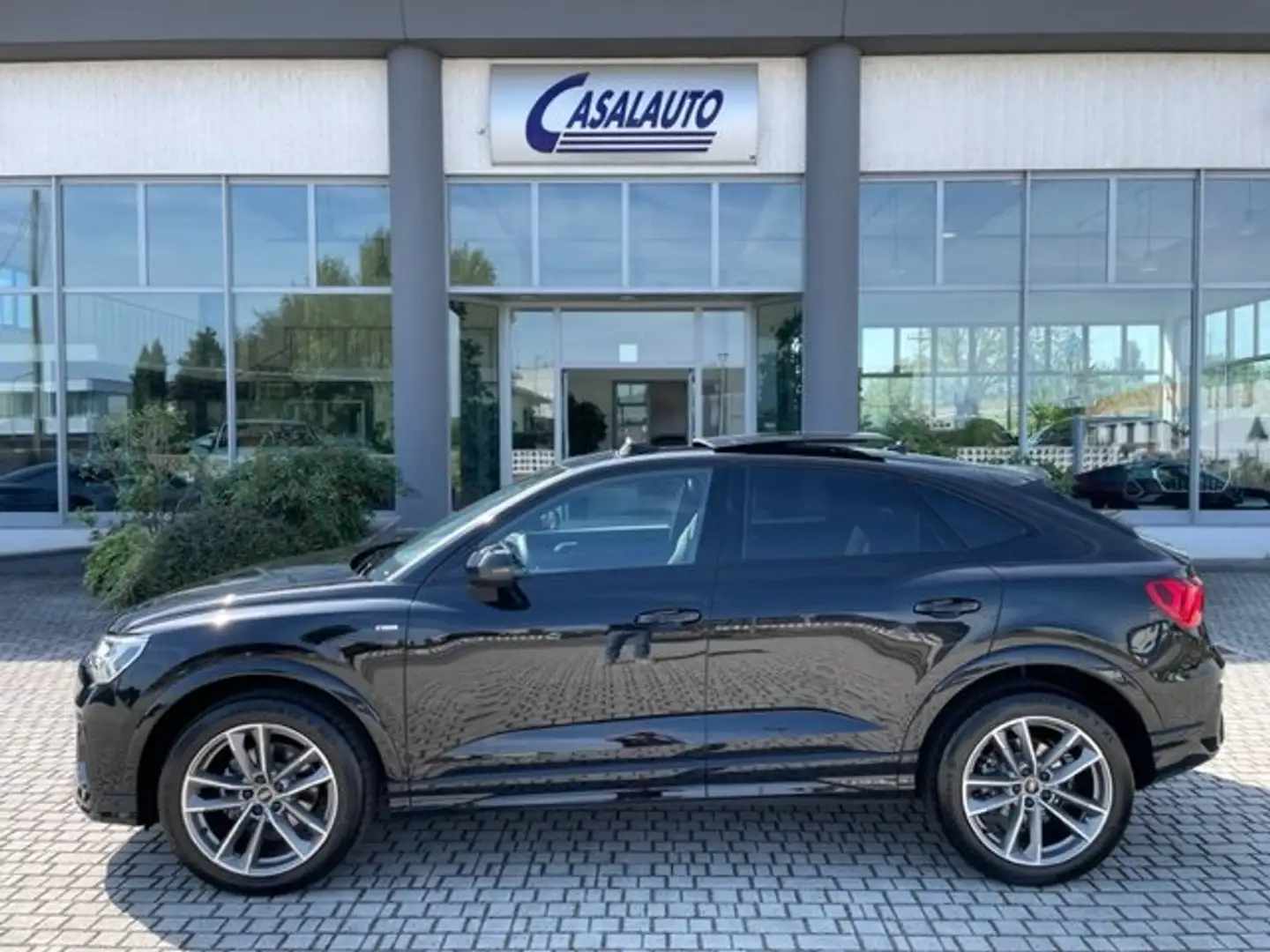 Audi Q3 SPB Sportback 35 TFSI S tronic S Line TETTO/BLACKP Nero - 1