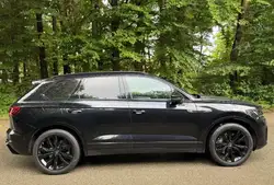 Volkswagen Touareg R V6 3,0 TSI eHybrid 4MOTION PANO VOLL !