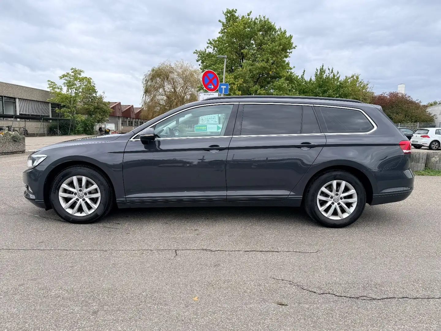 Volkswagen Passat Variant Comfortline DSG Grau - 2