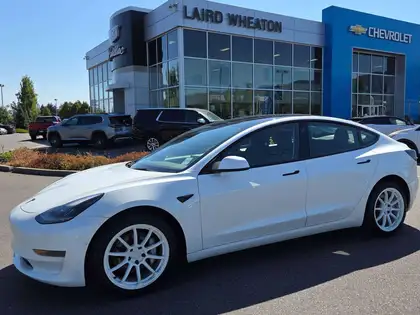 White 2022 Tesla Model 3 Sedan Rear-Wheel Drive Automatic